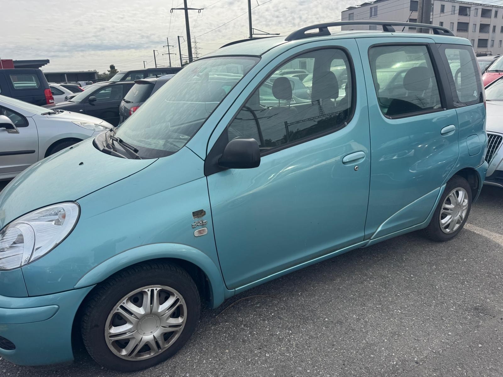 TOYOTA Yaris Verso 1.4 D-4D Linea Sol-image-1