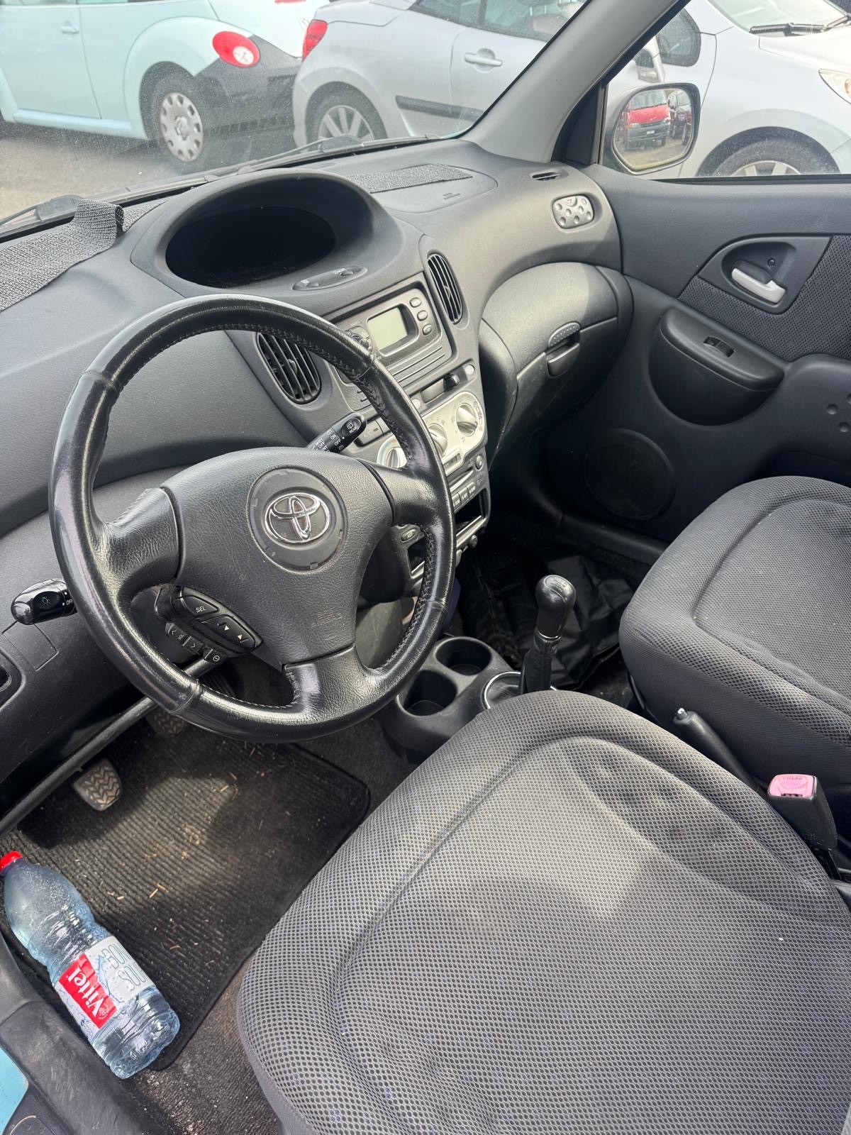 TOYOTA Yaris Verso 1.4 D-4D Linea Sol-image-4