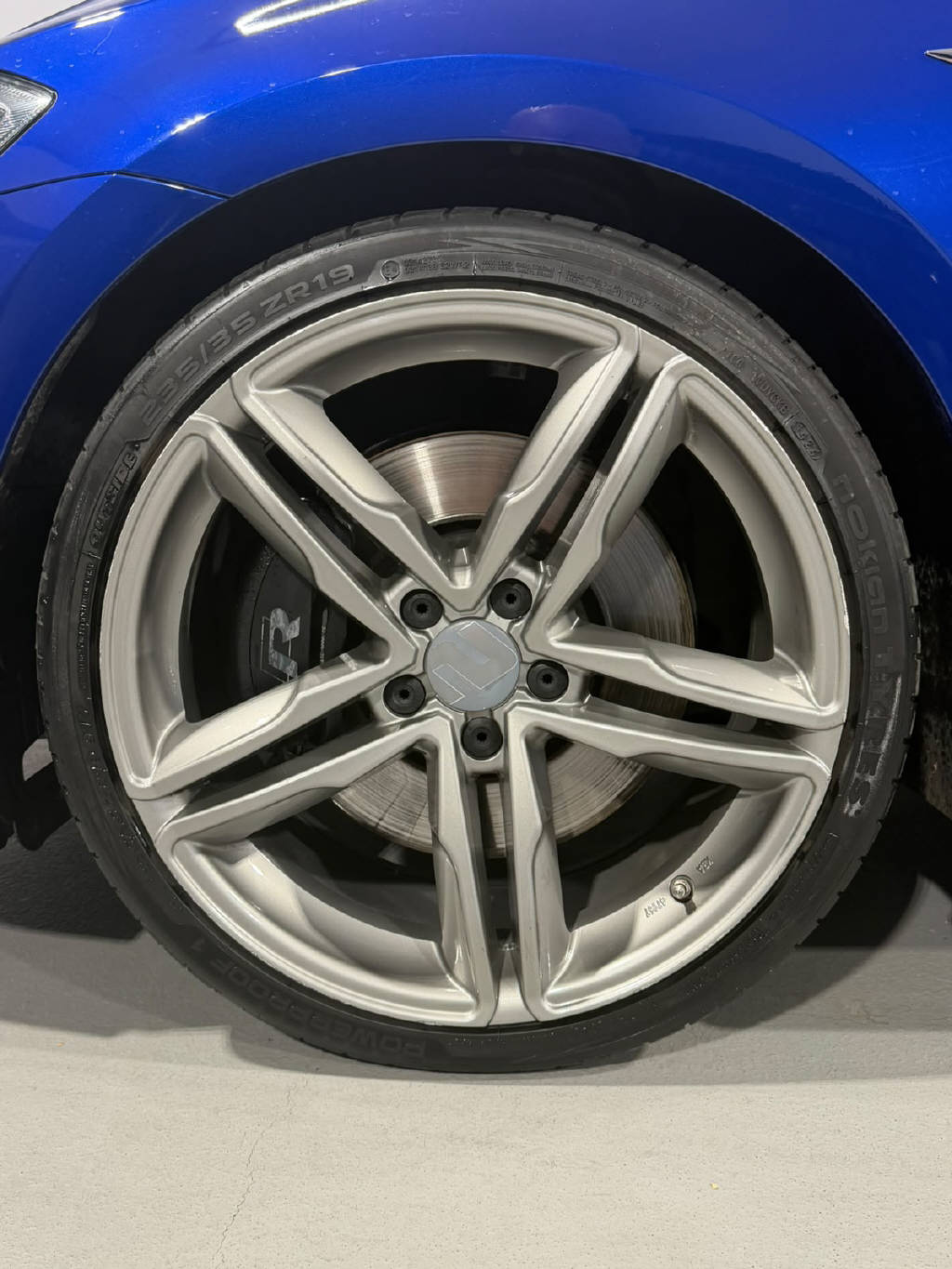 VW Golf VII Variant 2.0 TSI R 310 DSG 4moti-image-10