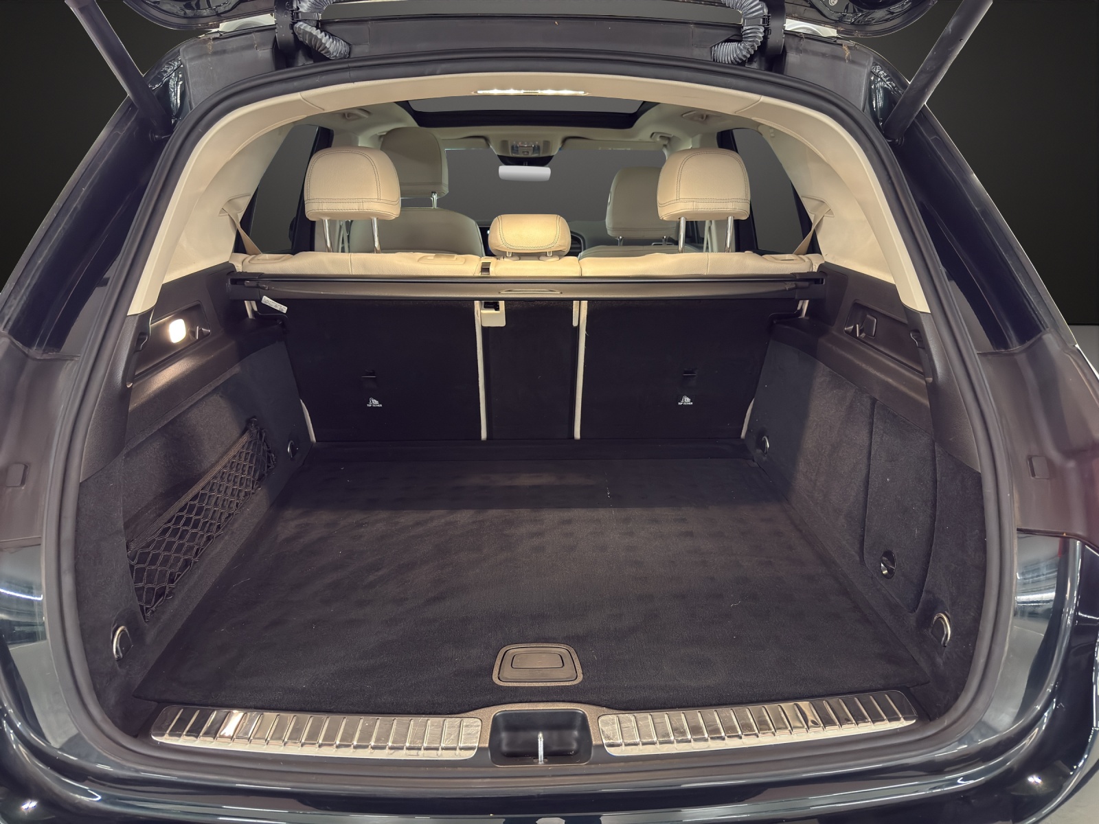 MERCEDES-BENZ GLE 300 d 4Matic 9G-Tronic-image-16