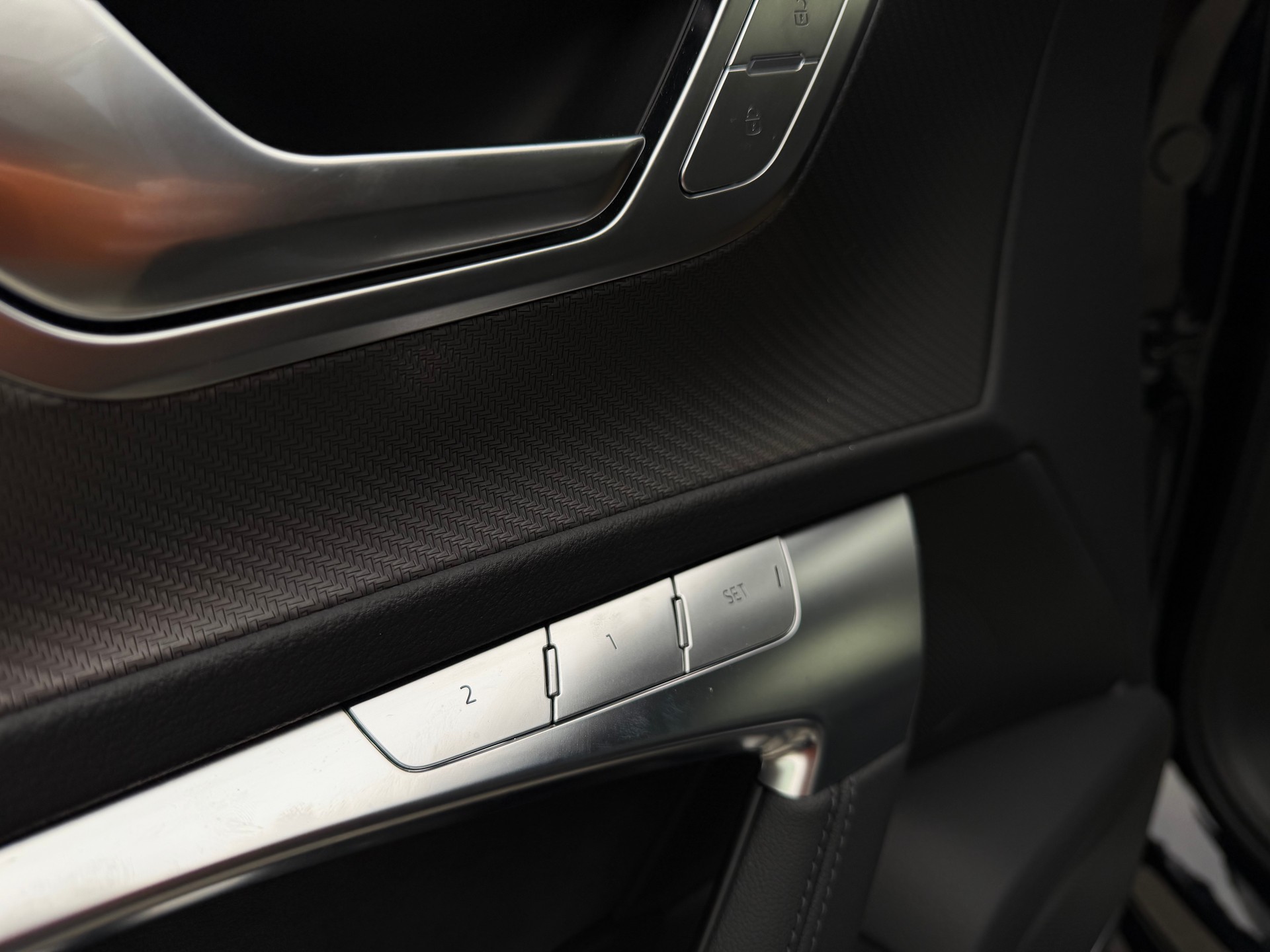 AUDI RS6 Avant 4.0 TFSI V8 quattro-image-29