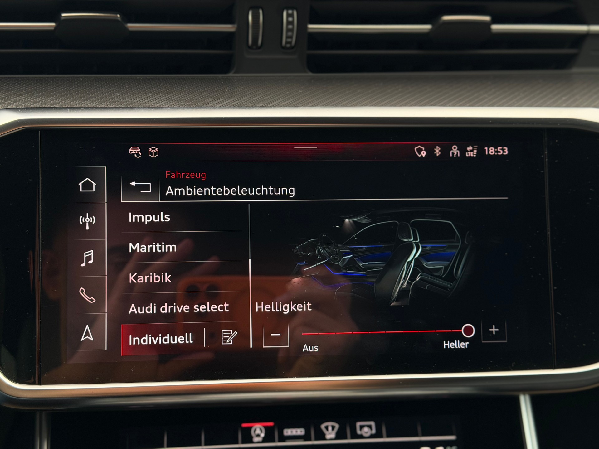 AUDI RS6 Avant 4.0 TFSI V8 quattro-image-25