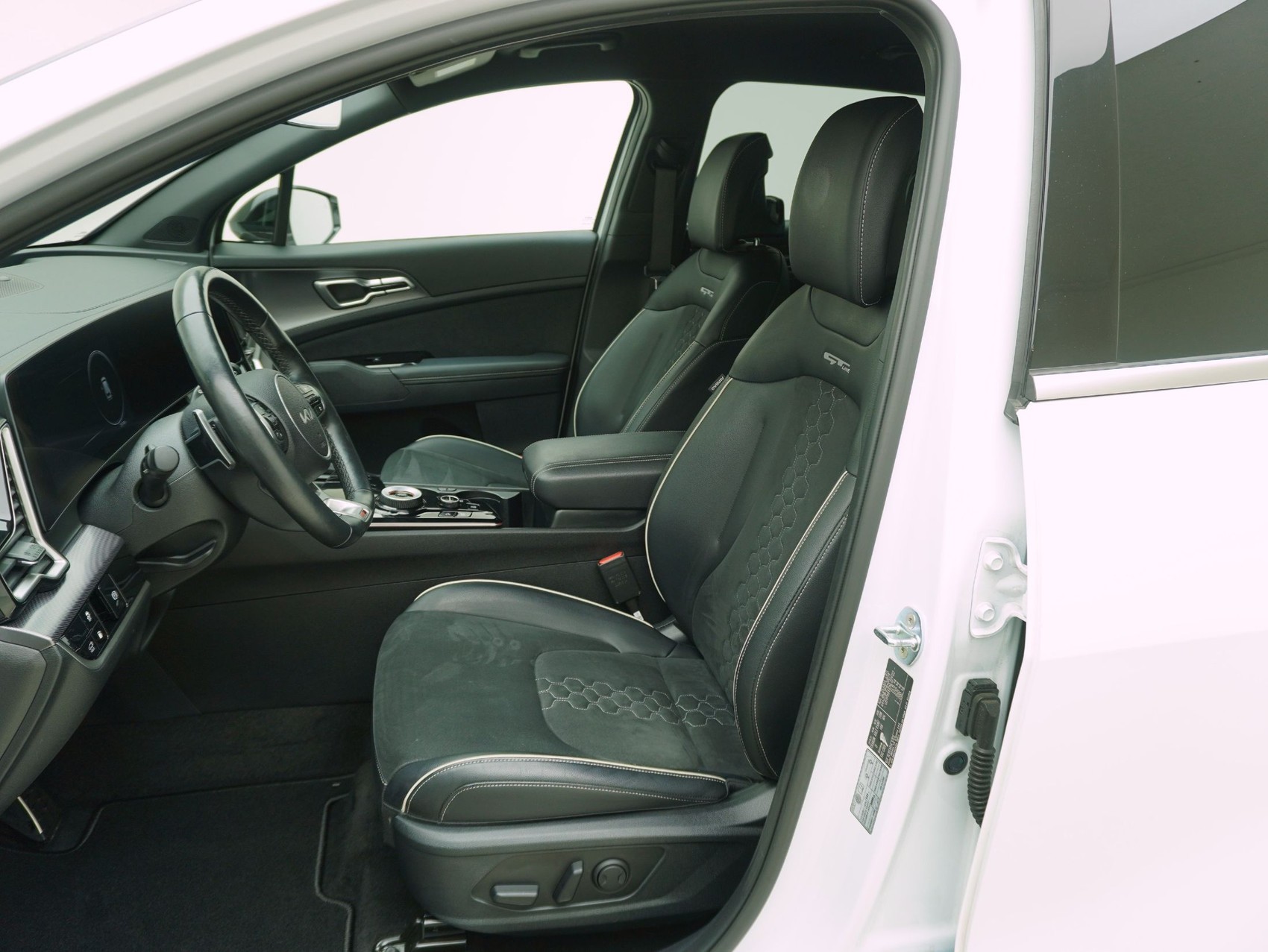 KIA Sportage 1.6 T-GDi PHEV GT-Line 4x4-image-8