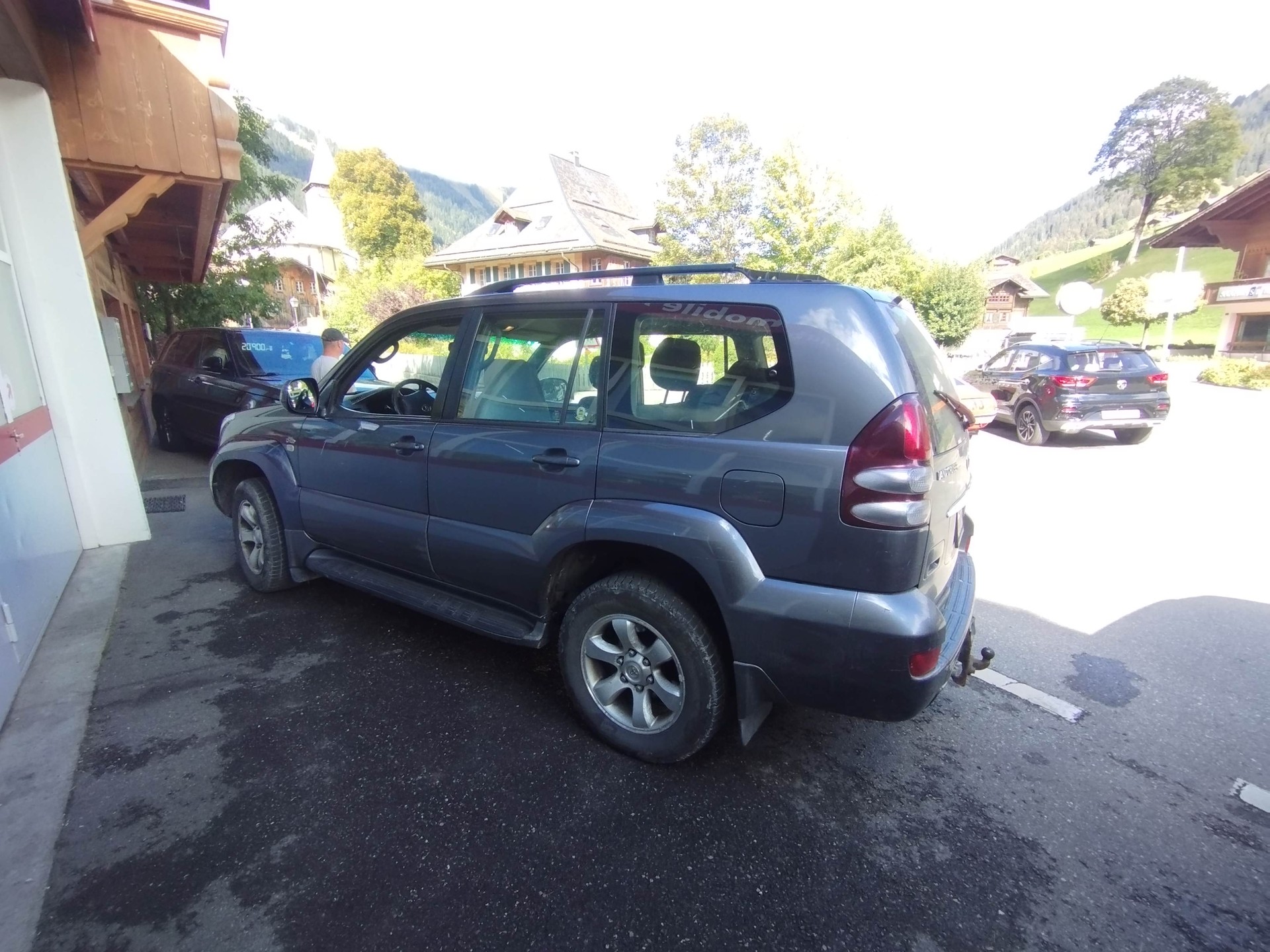 TOYOTA Land Cruiser 3.0 TD Linea Luna-image-2