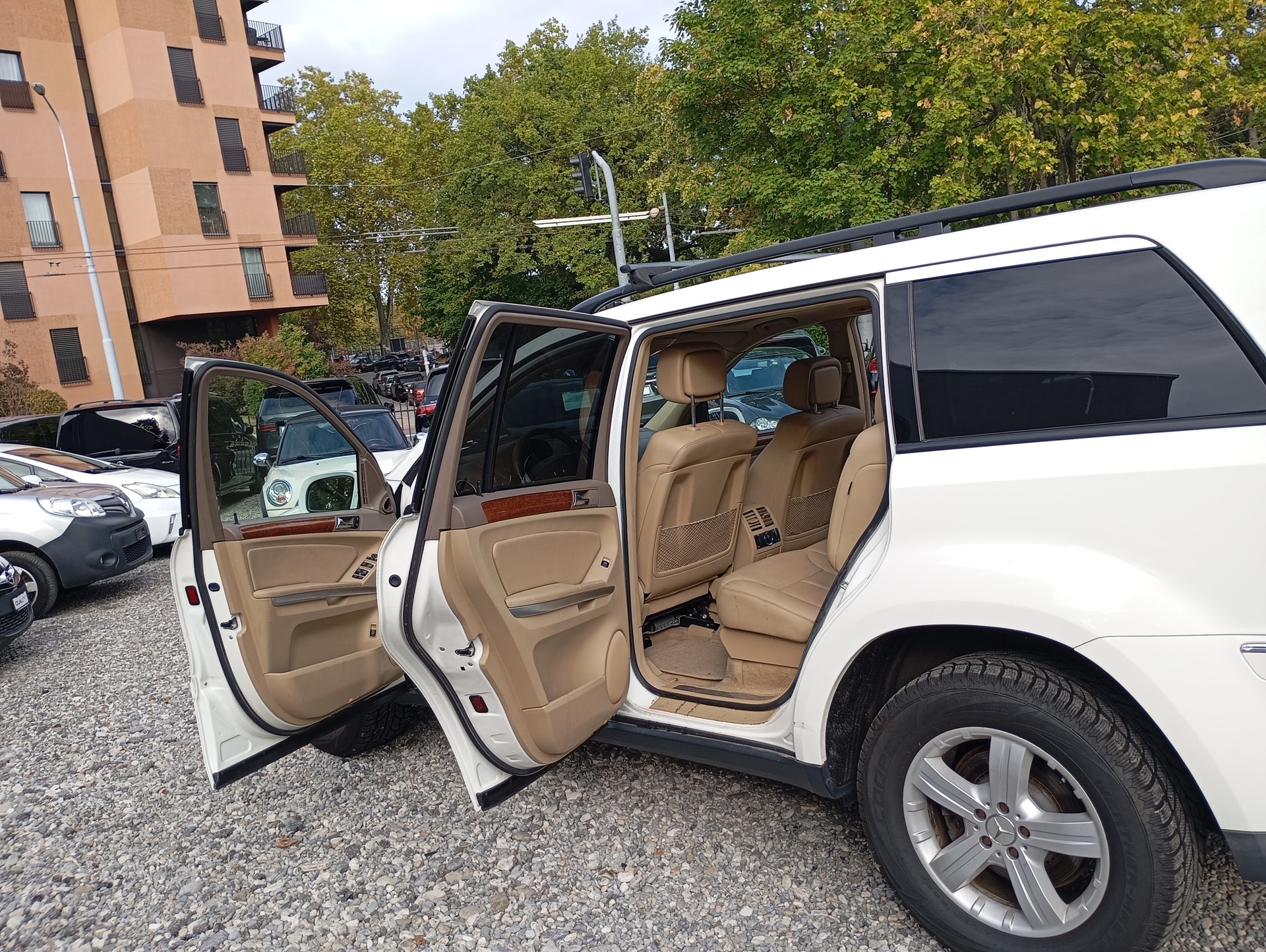 MERCEDES-BENZ GL-image-5