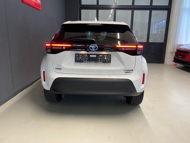 TOYOTA Yaris Cross 1.5 VVT-i HSD Elegant AWD-i-image-8