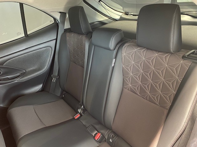TOYOTA Yaris Cross 1.5 VVT-i HSD Elegant AWD-i-image-5