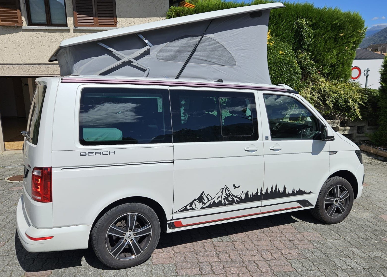 VW 2.0 TDI 150 Be. Liberty DSG 4m-image-1