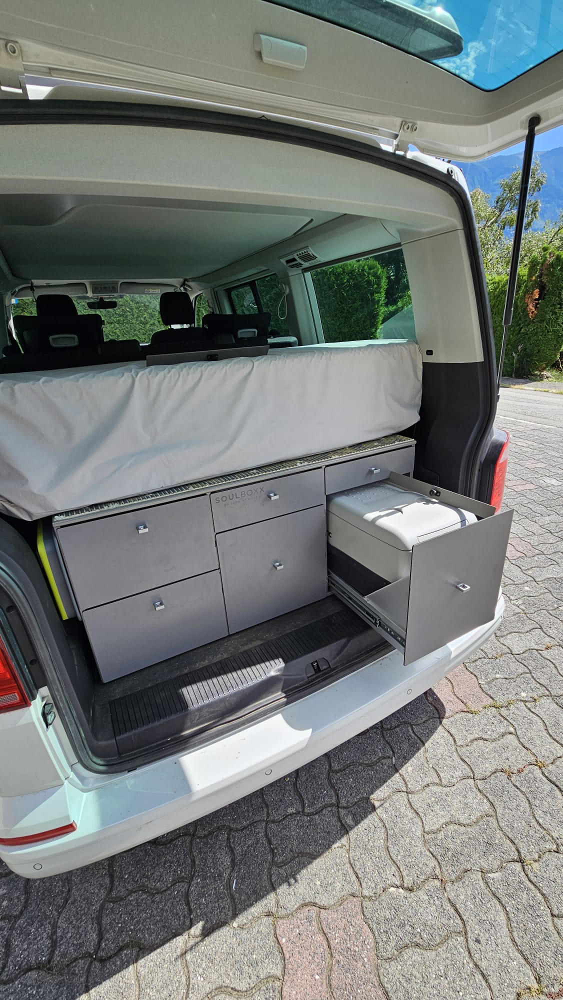 VW 2.0 TDI 150 Be. Liberty DSG 4m-image-2