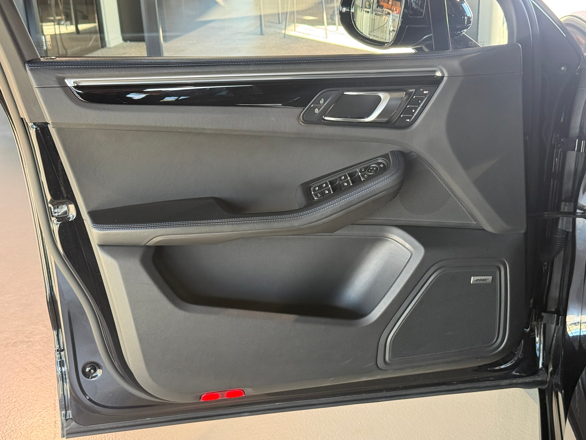 PORSCHE Macan GTS PDK-image-21