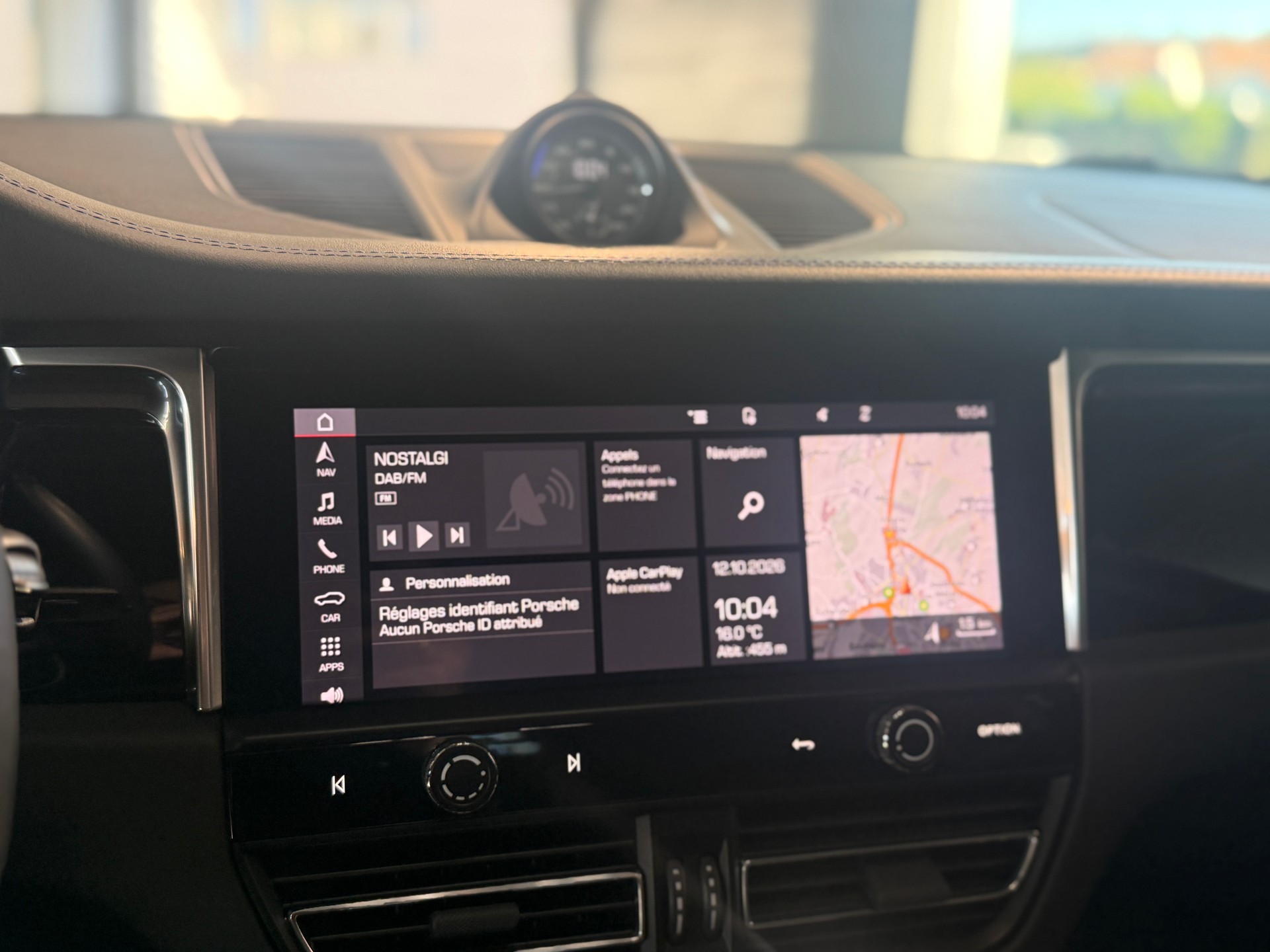 PORSCHE Macan GTS PDK-image-18