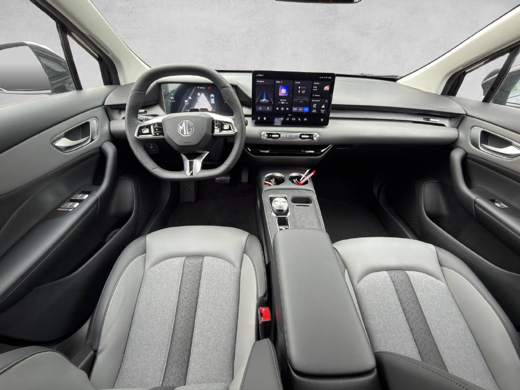 MG MG4 77 kWh Premium-image-8