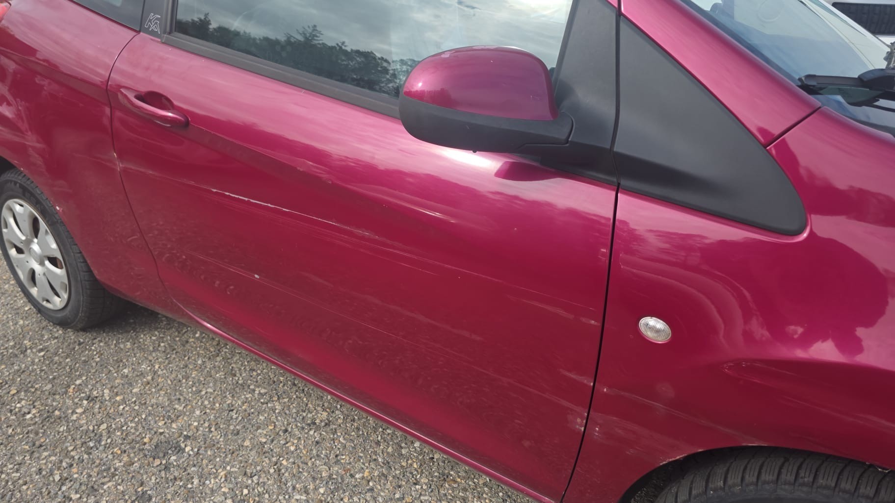 FORD KA 1.25 Ambiente-image-4