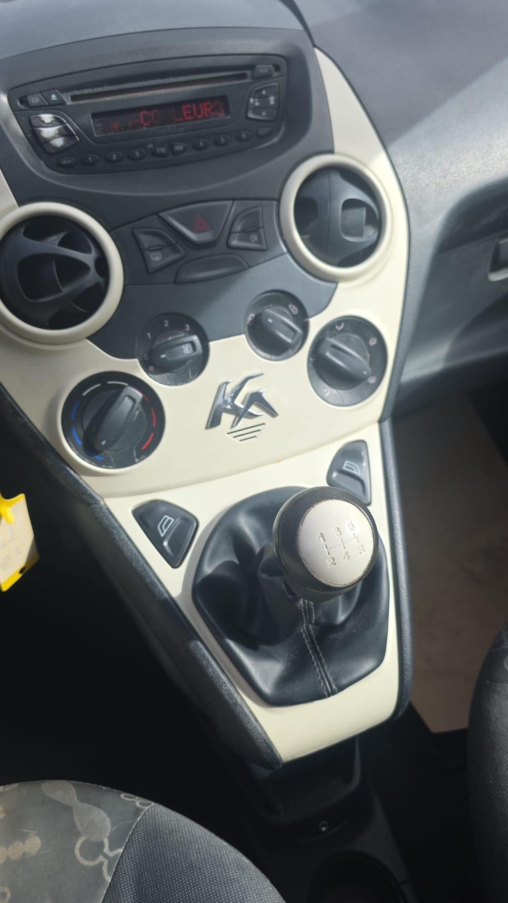 FORD KA 1.25 Ambiente-image-5