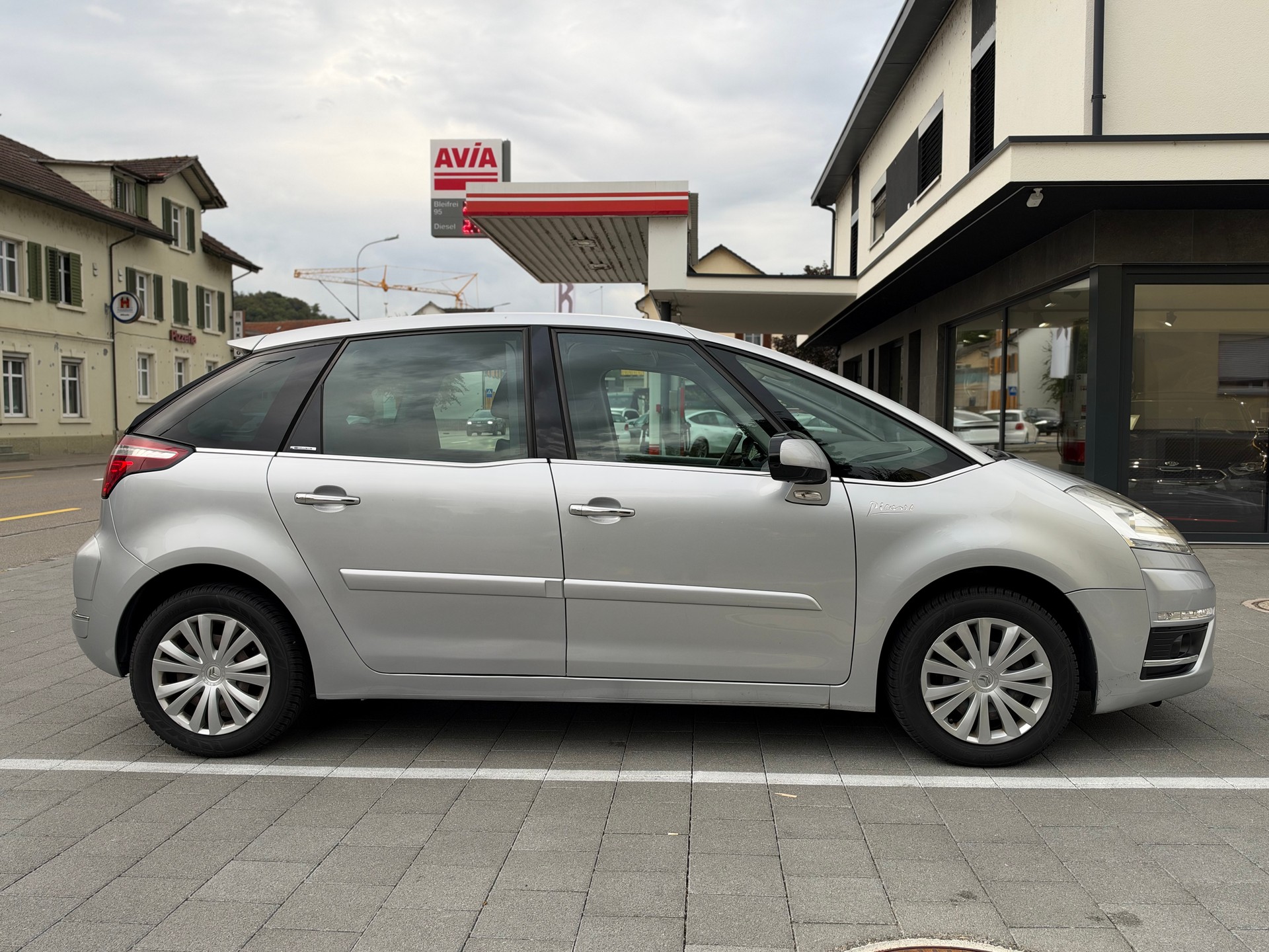 CITROEN C4 Picasso 1.6i 16V THP Séduction EGS6-image-5