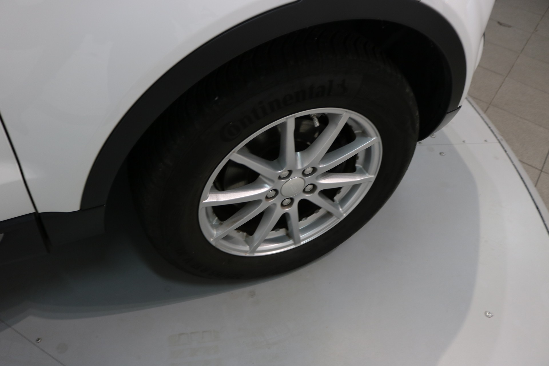 LAND ROVER Range Rover Evoque 2.2 TD4 Pure-image-29