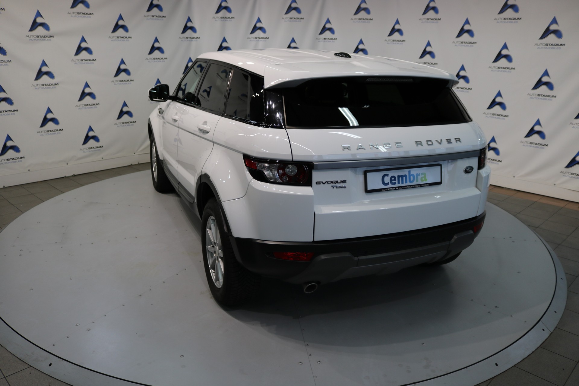 LAND ROVER Range Rover Evoque 2.2 TD4 Pure-image-17