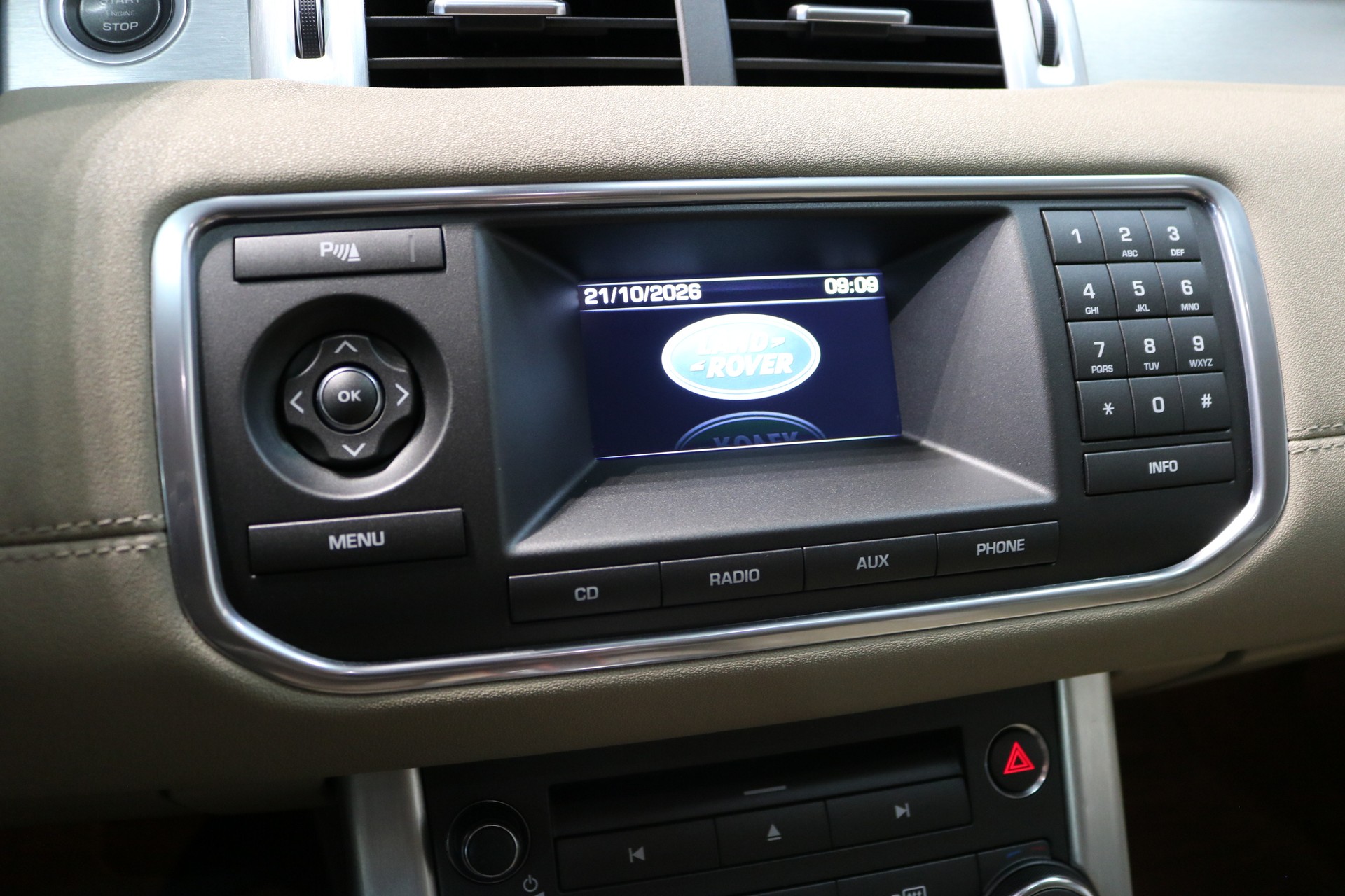 LAND ROVER Range Rover Evoque 2.2 TD4 Pure-image-38