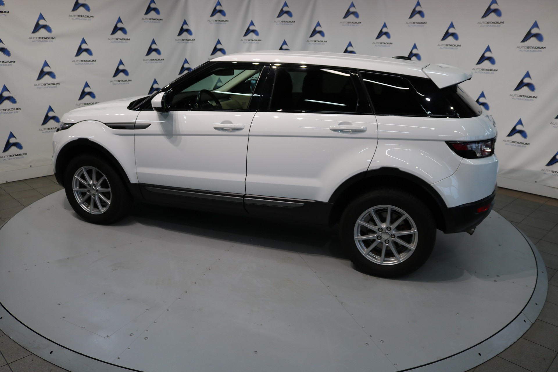 LAND ROVER Range Rover Evoque 2.2 TD4 Pure-image-14