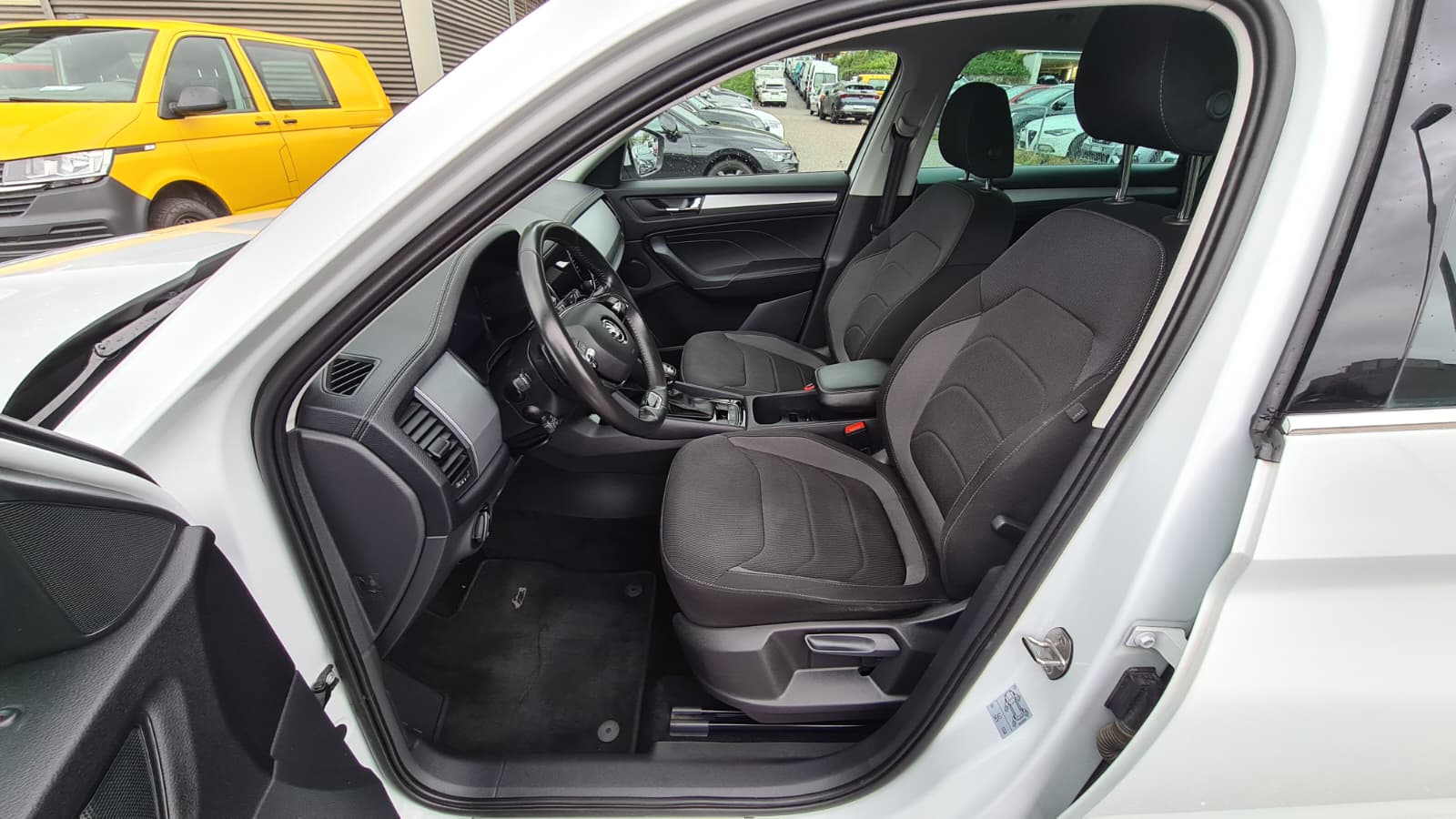 SKODA Kodiaq 2.0 TDI CR Ambition 4x4 DSG ** DSG ** 7-Plätzer ** Gr-Navi ** Sitzheizung ** Abstandsregelsysteme ** Ab MFK-image-18