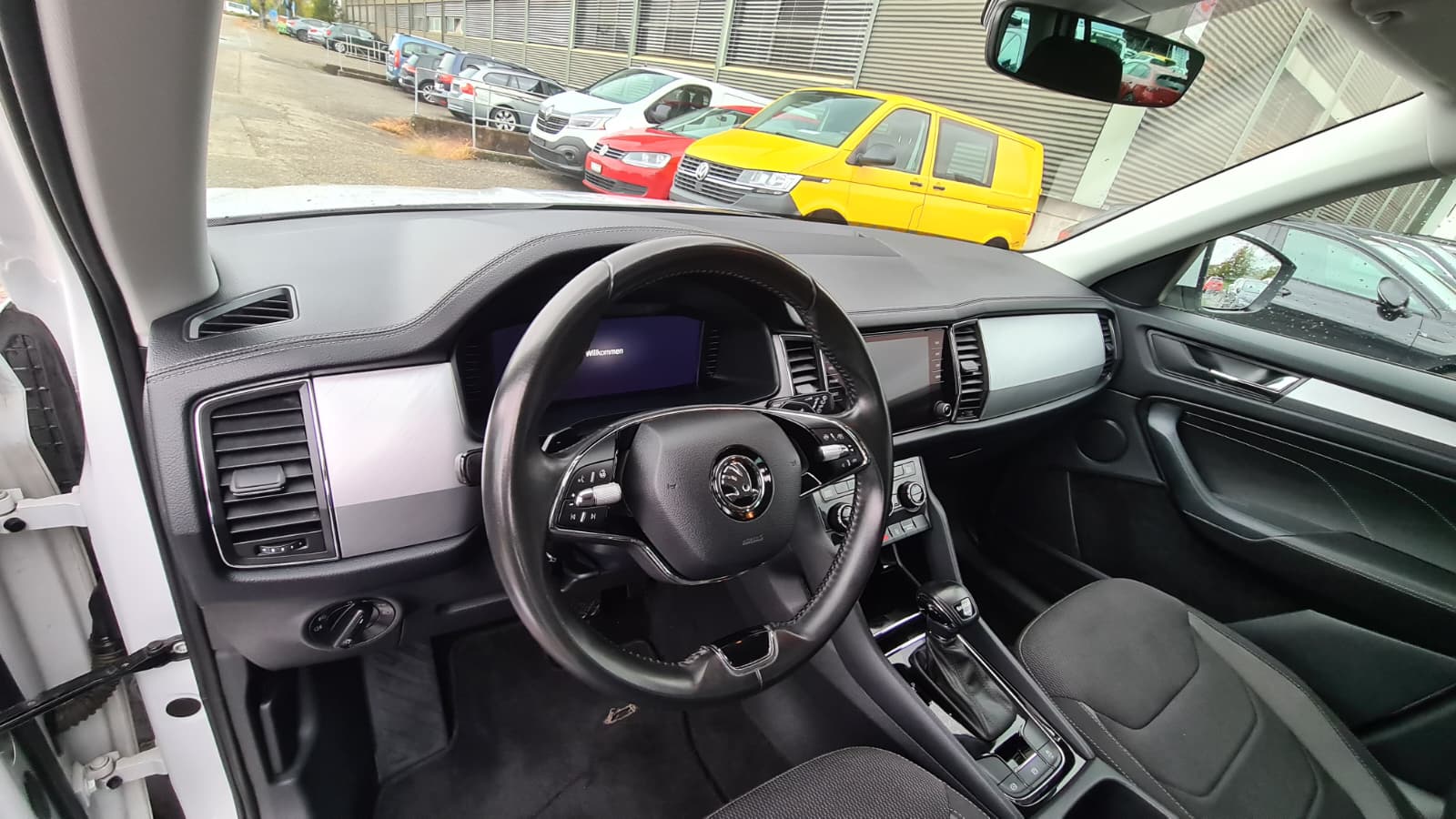 SKODA Kodiaq 2.0 TDI CR Ambition 4x4 DSG ** DSG ** 7-Plätzer ** Gr-Navi ** Sitzheizung ** Abstandsregelsysteme ** Ab MFK-image-17
