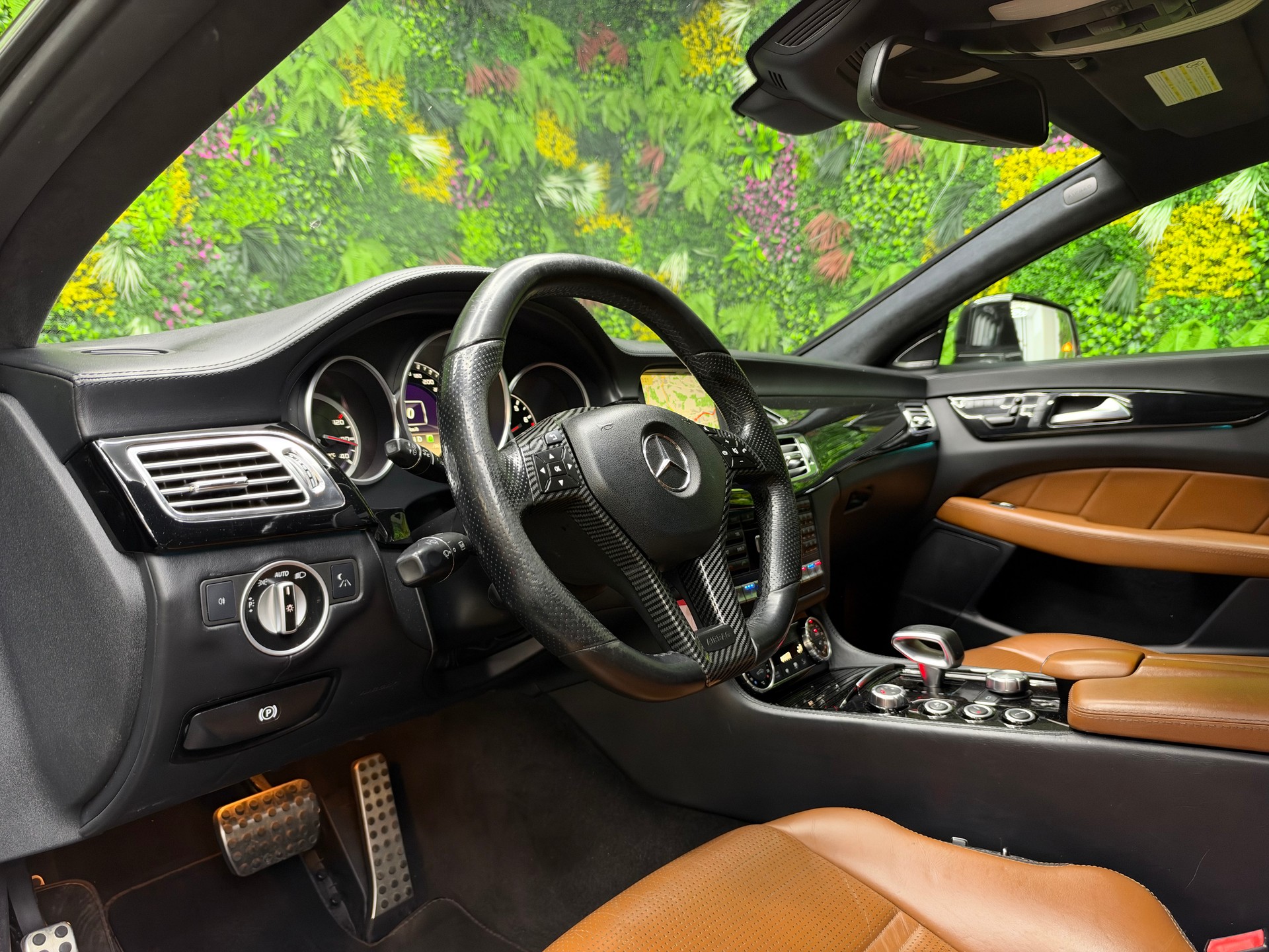 MERCEDES-BENZ CLS 63 AMG Speedshift MCT-image-10