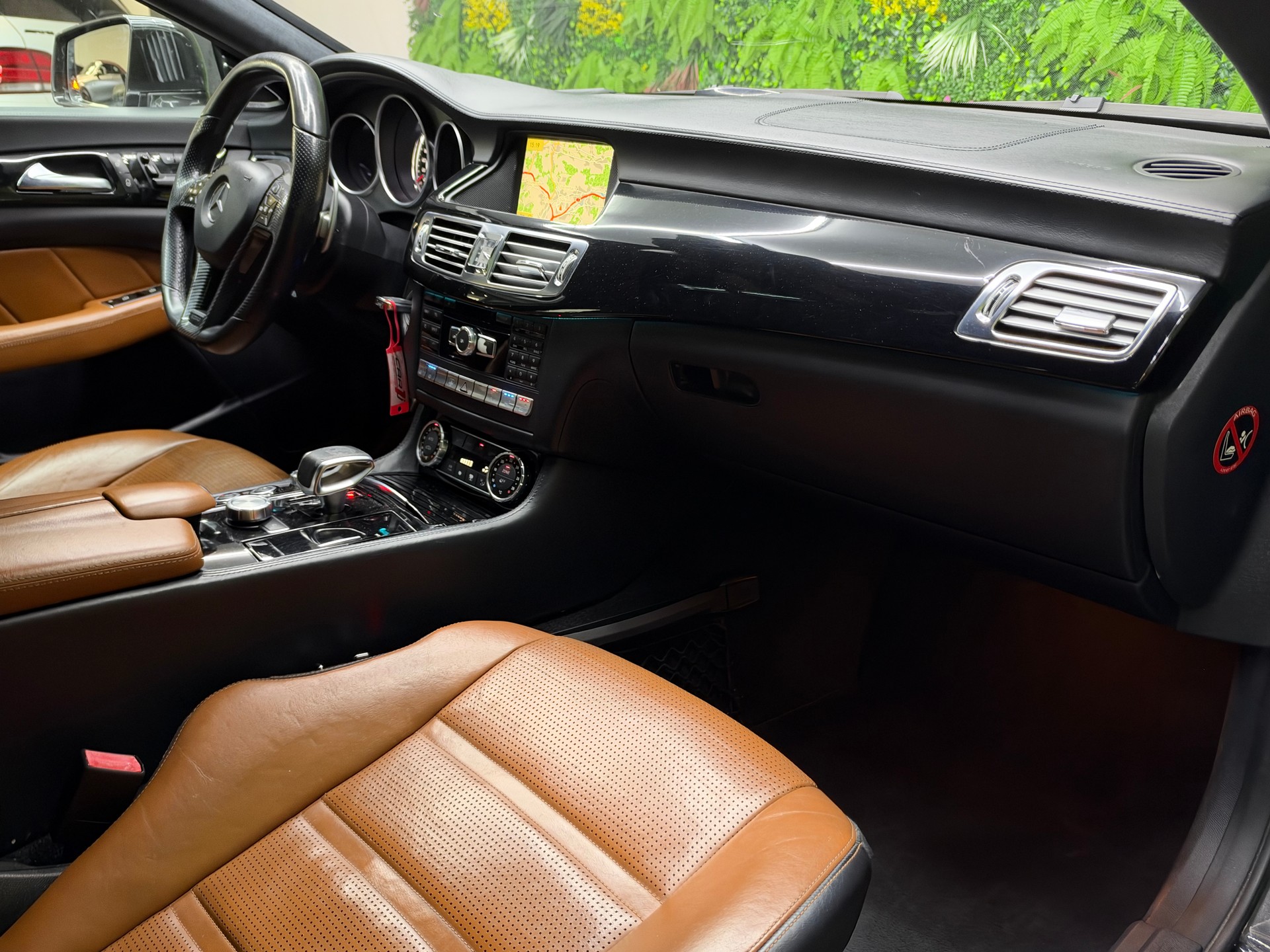 MERCEDES-BENZ CLS 63 AMG Speedshift MCT-image-12
