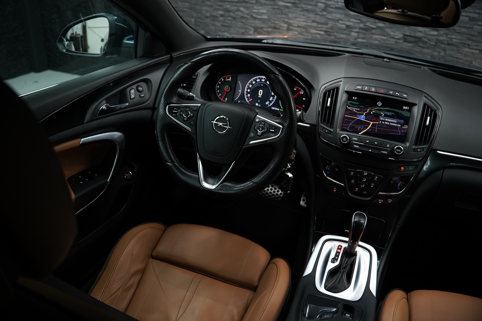 OPEL Insignia Country Tourer 2.0 Turbo 4WD Automatic-image-21