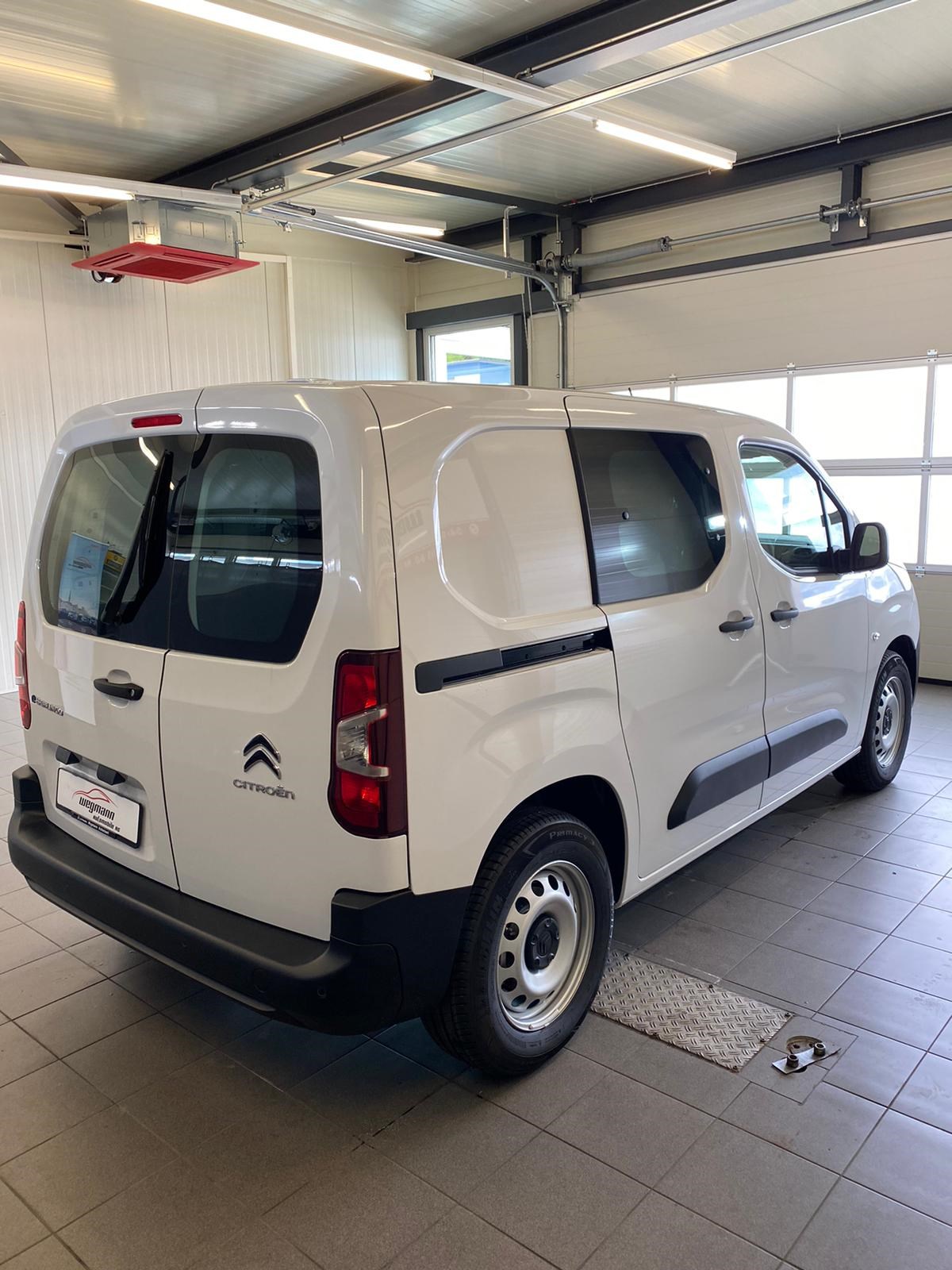 CITROEN e-Berlingo Swiss Edition 1000kg-image-2