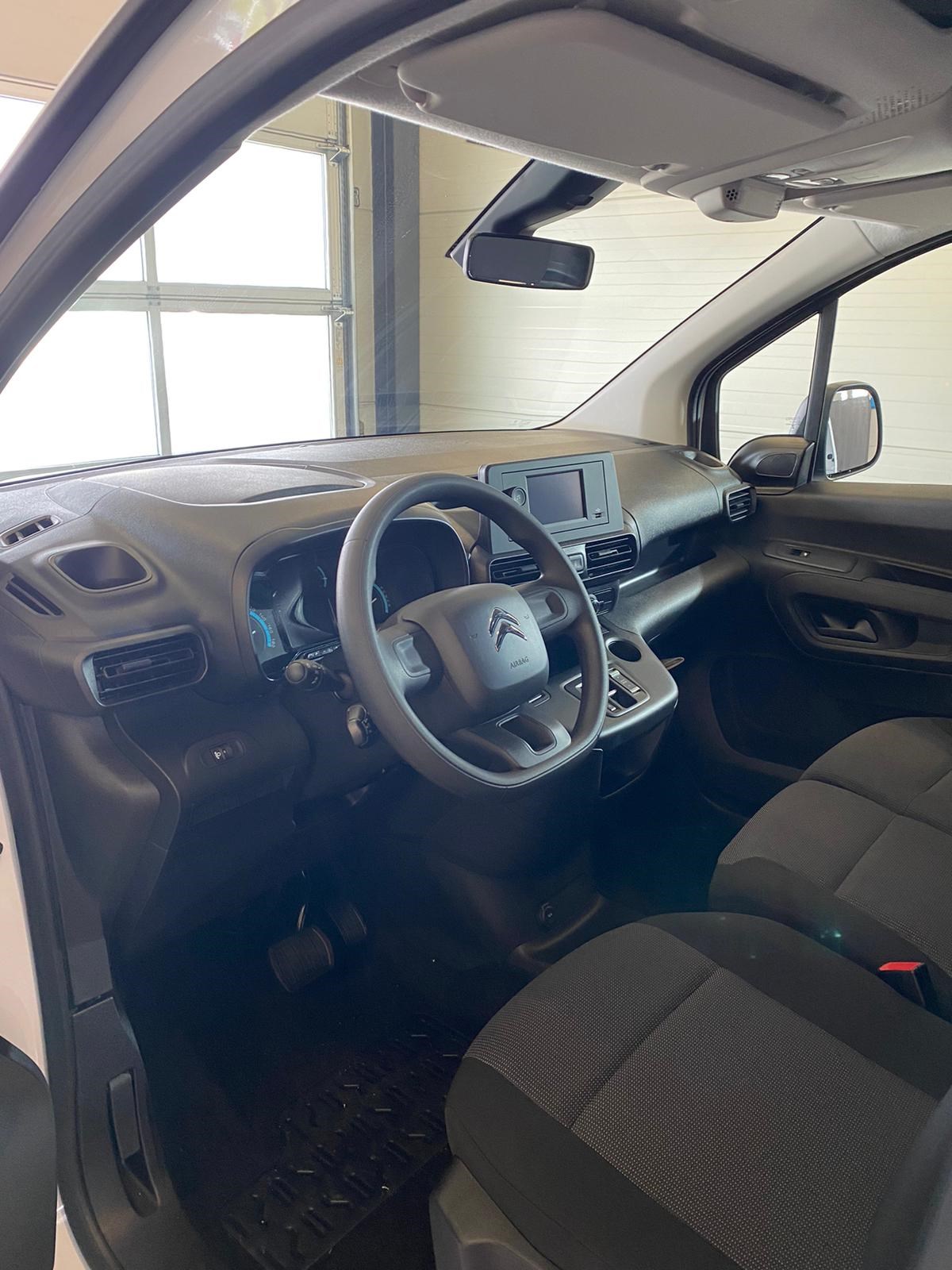 CITROEN e-Berlingo Swiss Edition 1000kg-image-7
