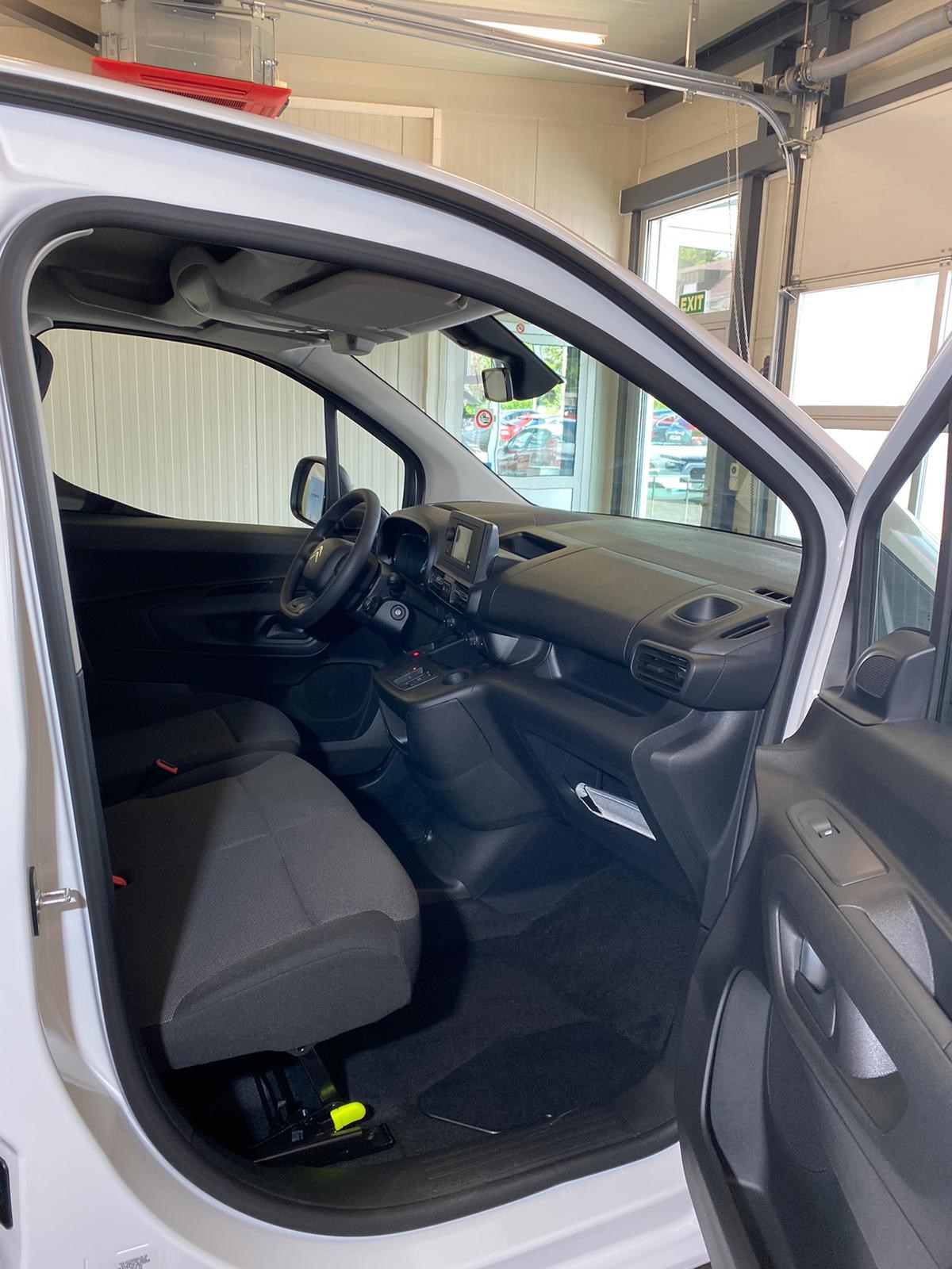 CITROEN e-Berlingo Swiss Edition 1000kg-image-11