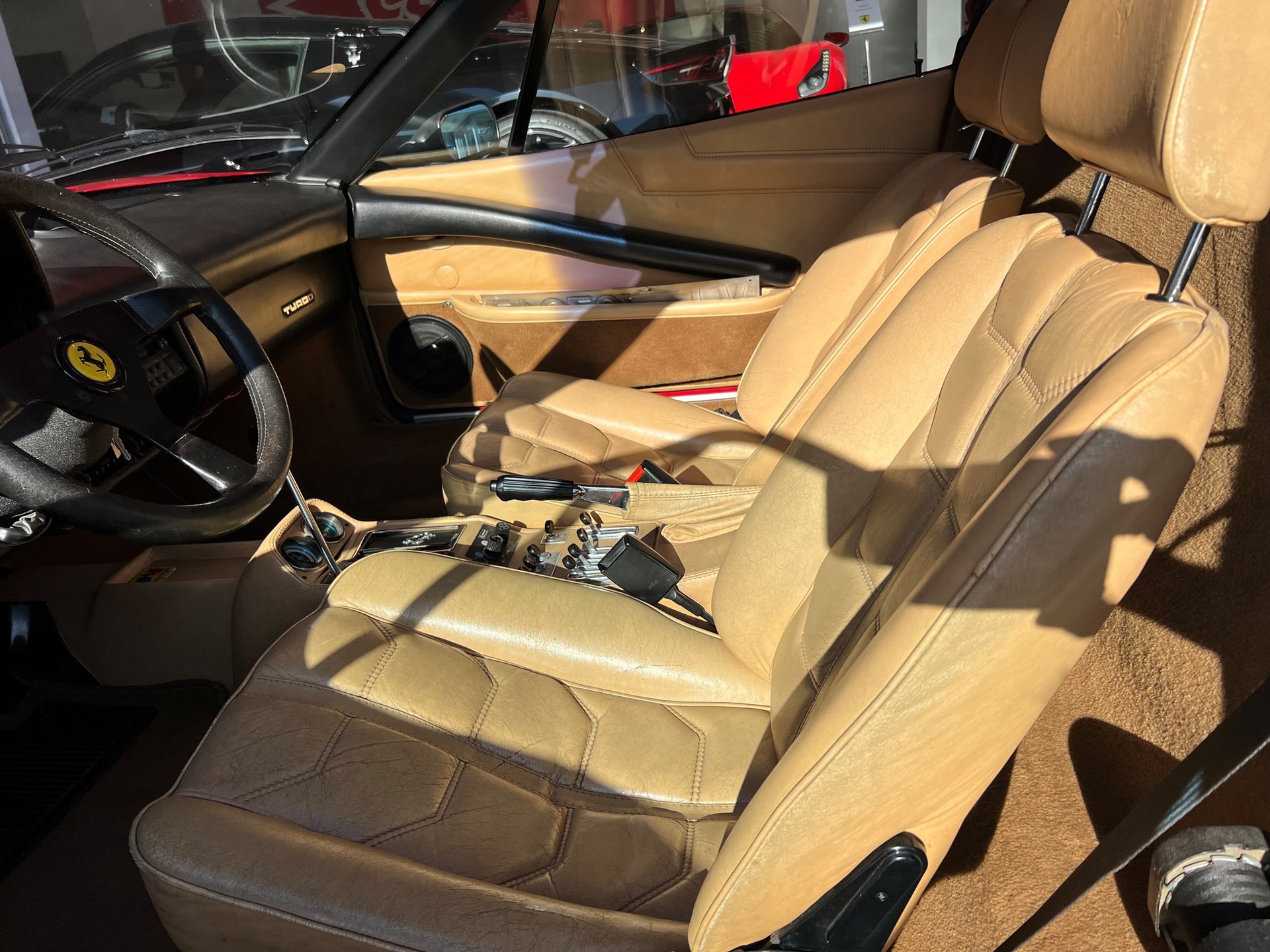 FERRARI 208 GTBTurbo-image-7
