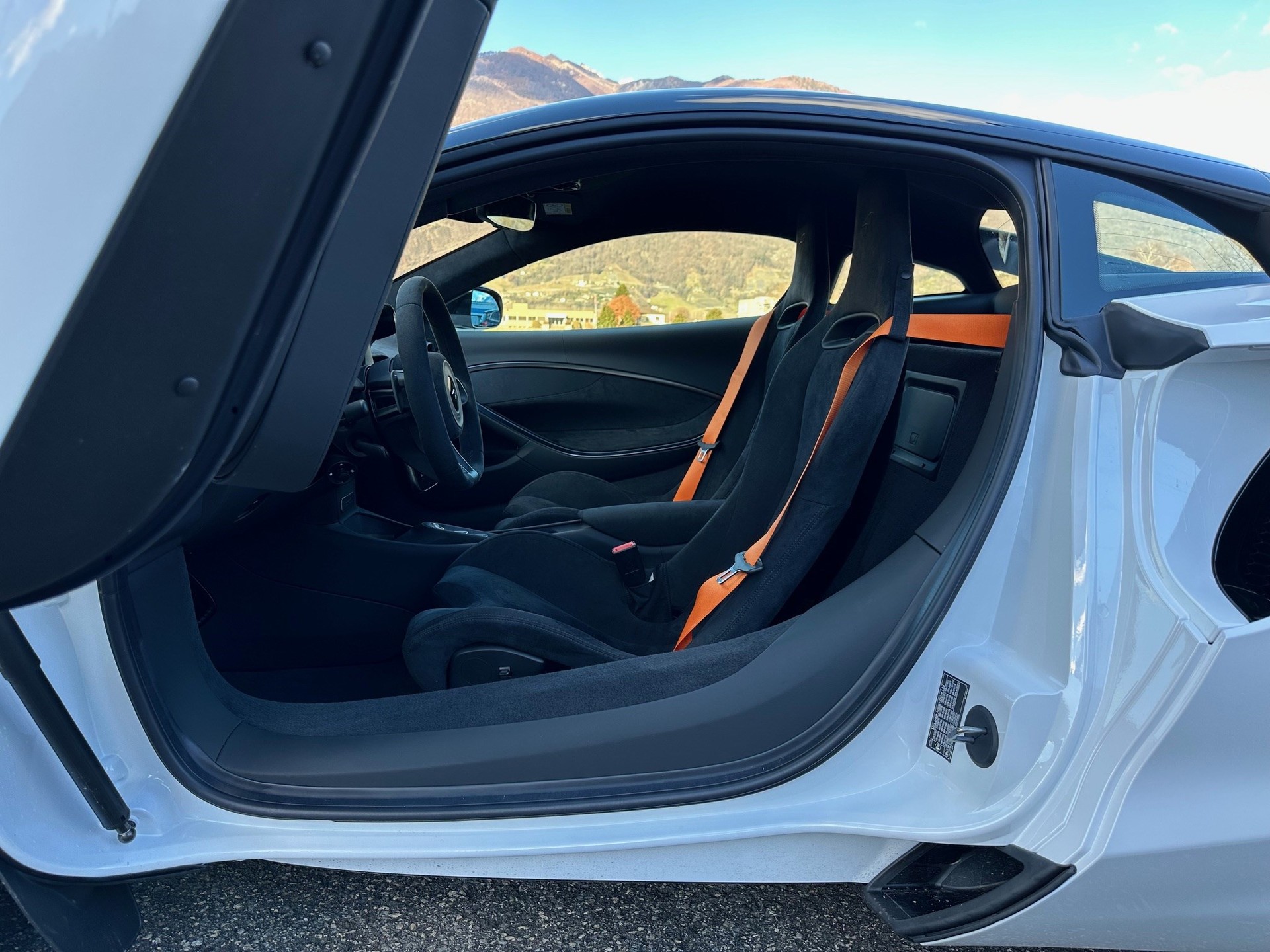 McLAREN ARTURA 3.0 V6-image-5