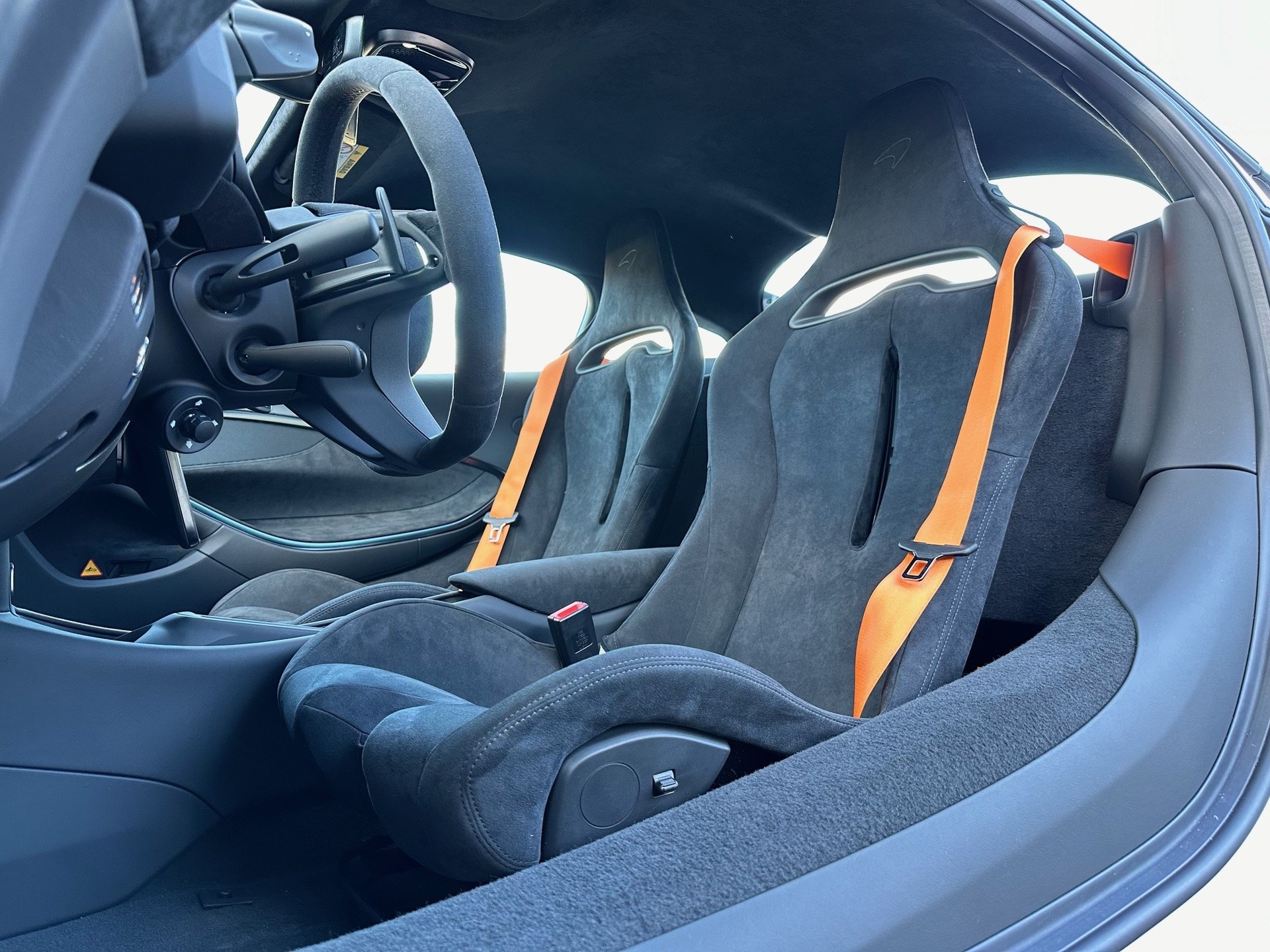 McLAREN ARTURA 3.0 V6-image-7