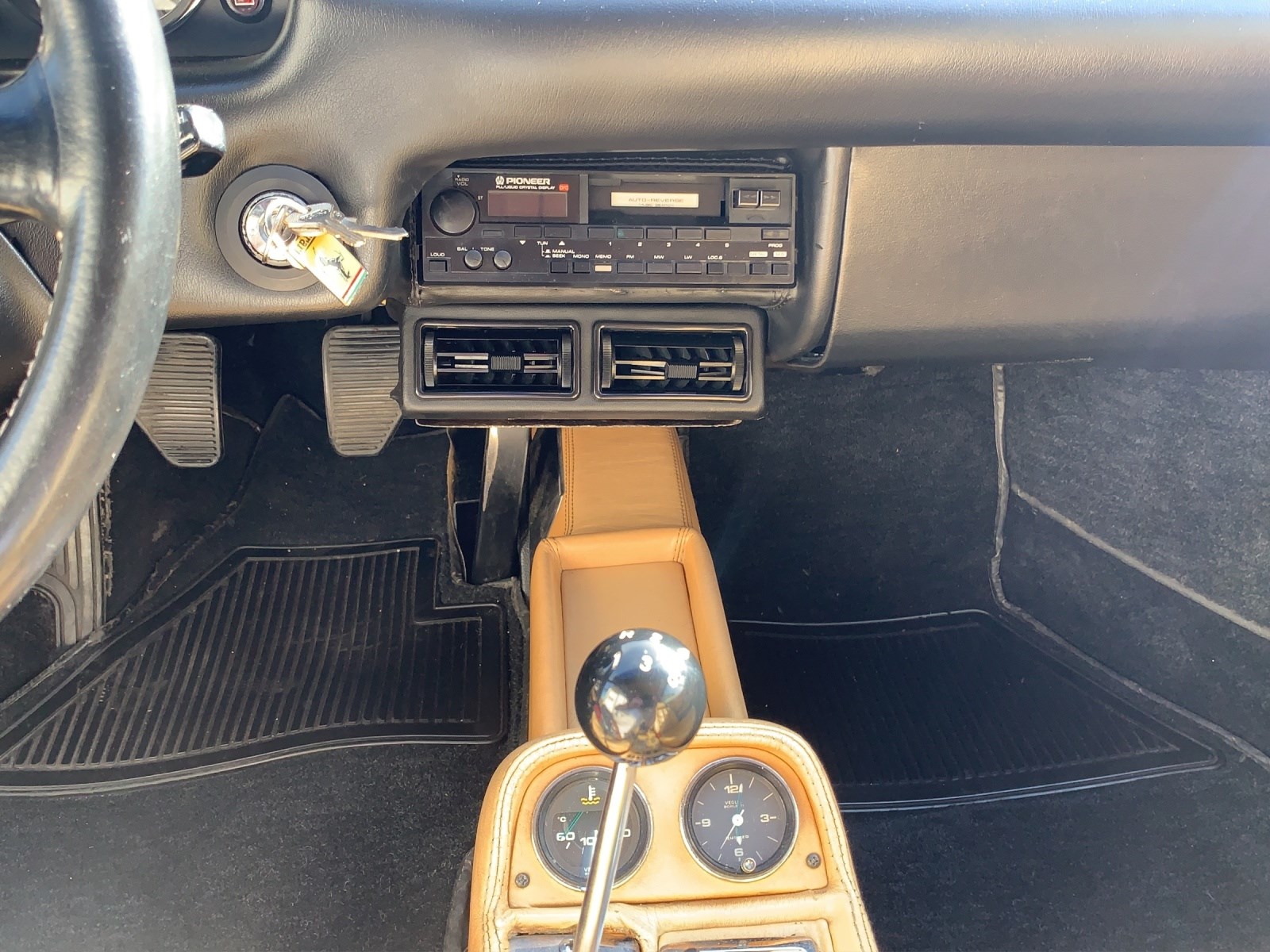 FERRARI 308 GTSi Quattrovalvole-image-6