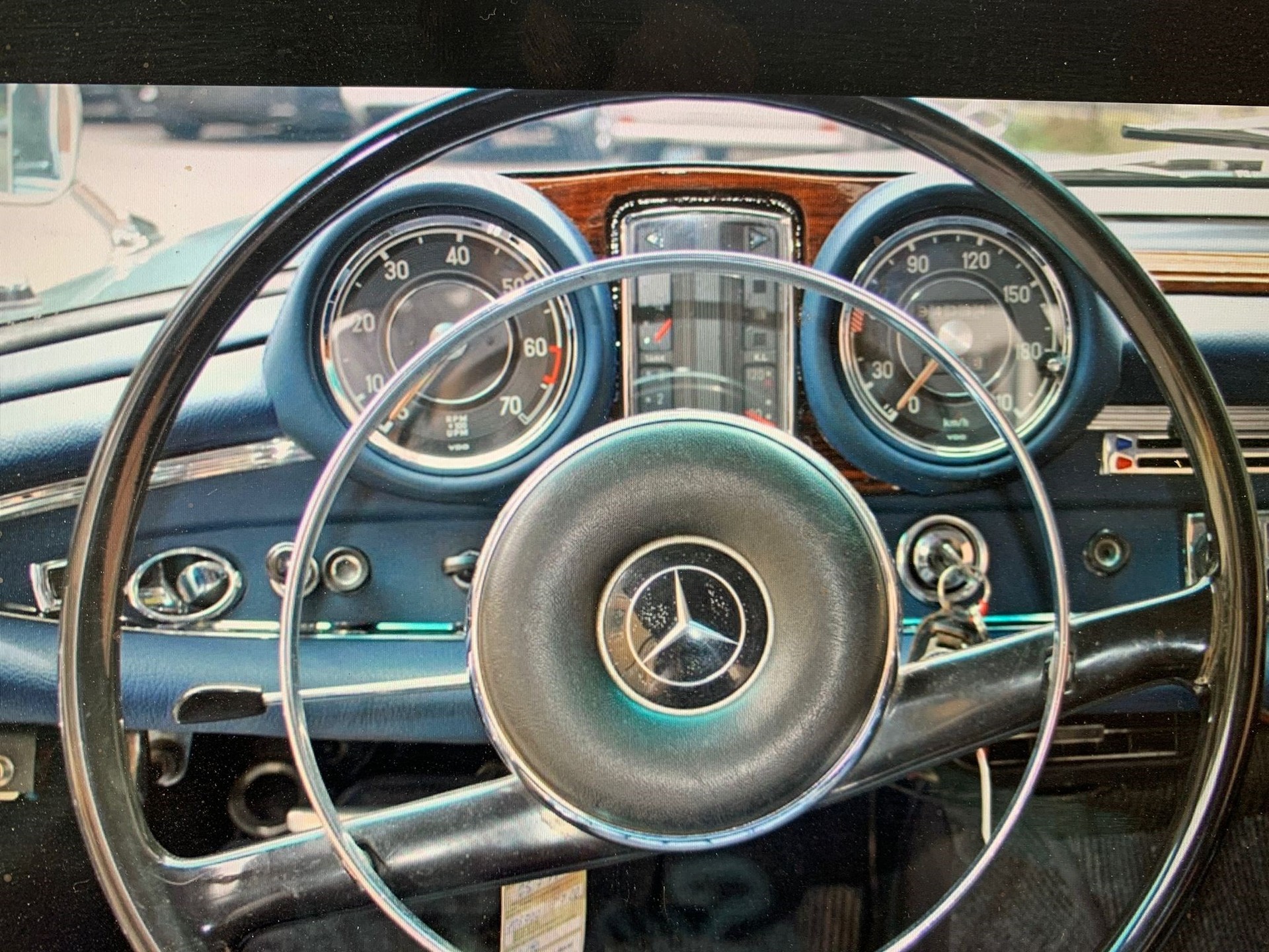 MERCEDES-BENZ Coupé-image-3