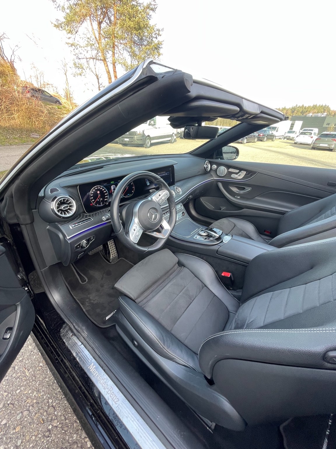MERCEDES-BENZ E 200 Cabriolet AMG Line 9G-Tronic-image-4