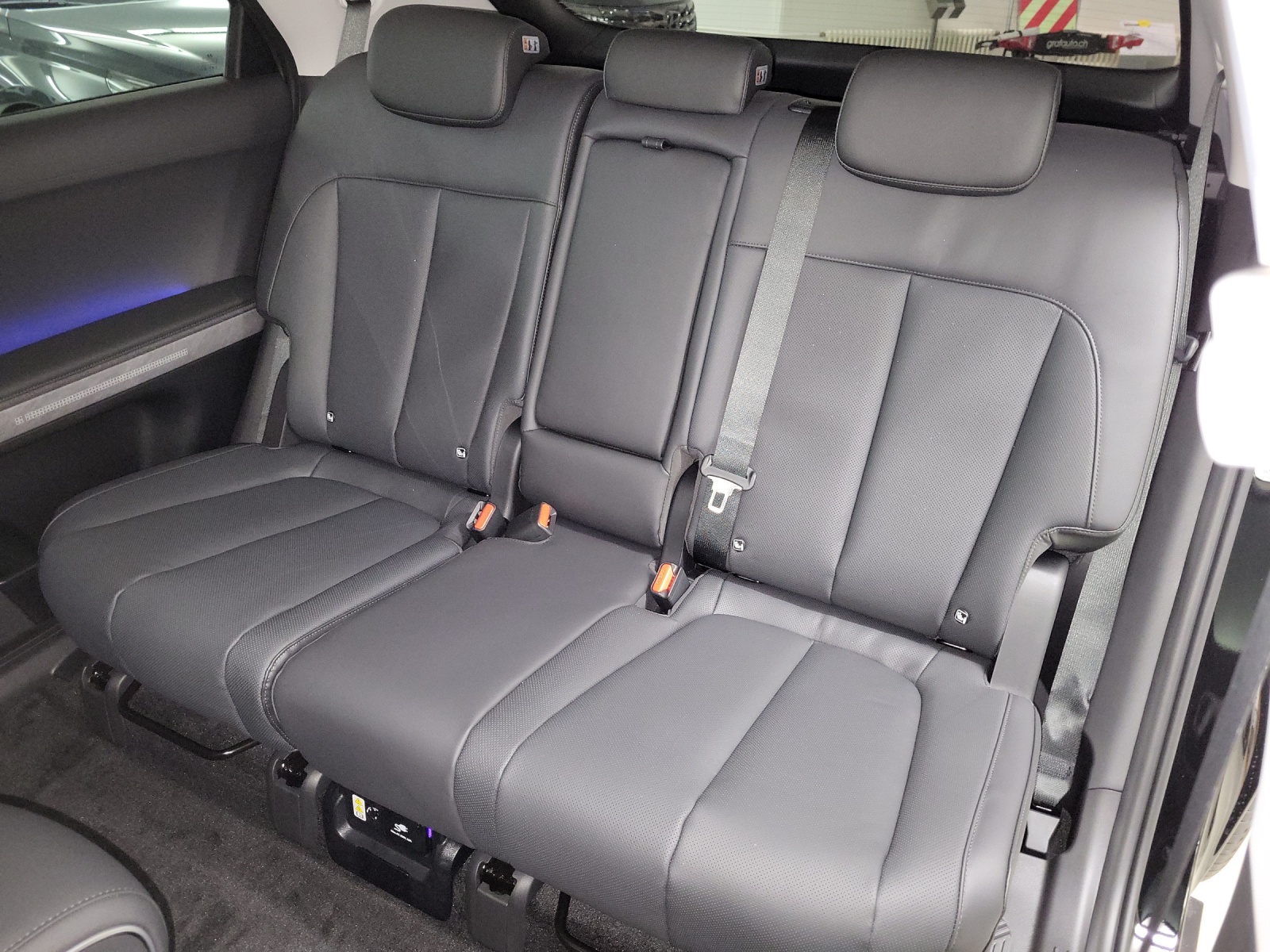 HYUNDAI Ioniq 5 Amplia 4WD-image-6