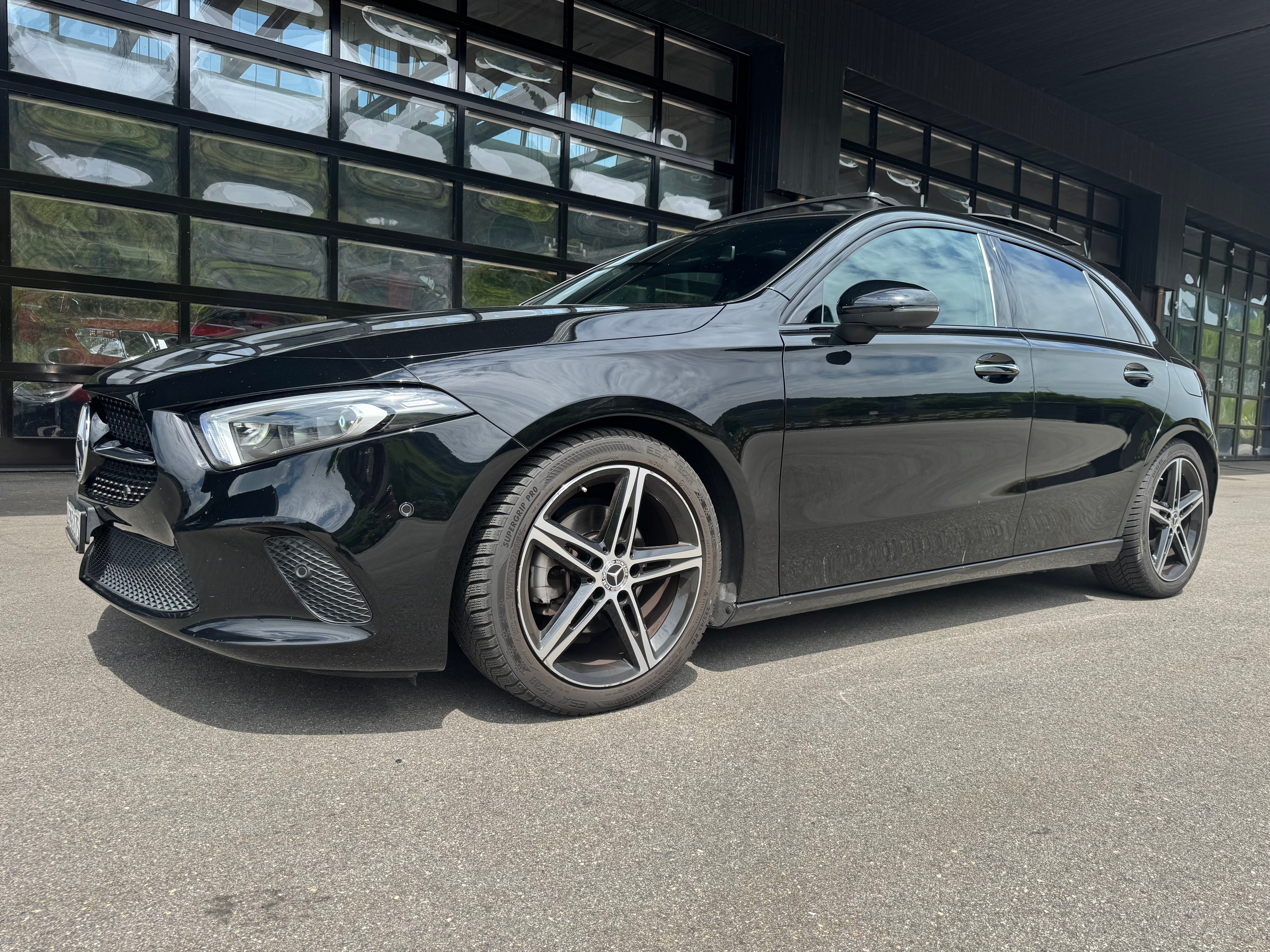 Car photo