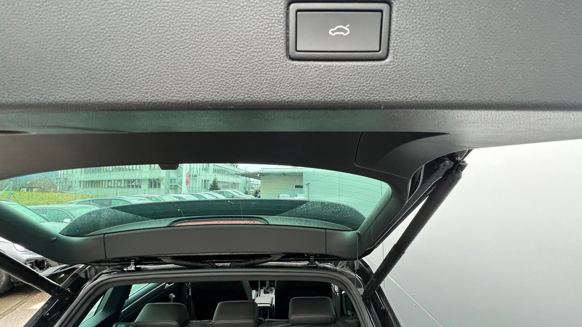 VW Tiguan 1.5TSI Evo R-Line DSG-image-9