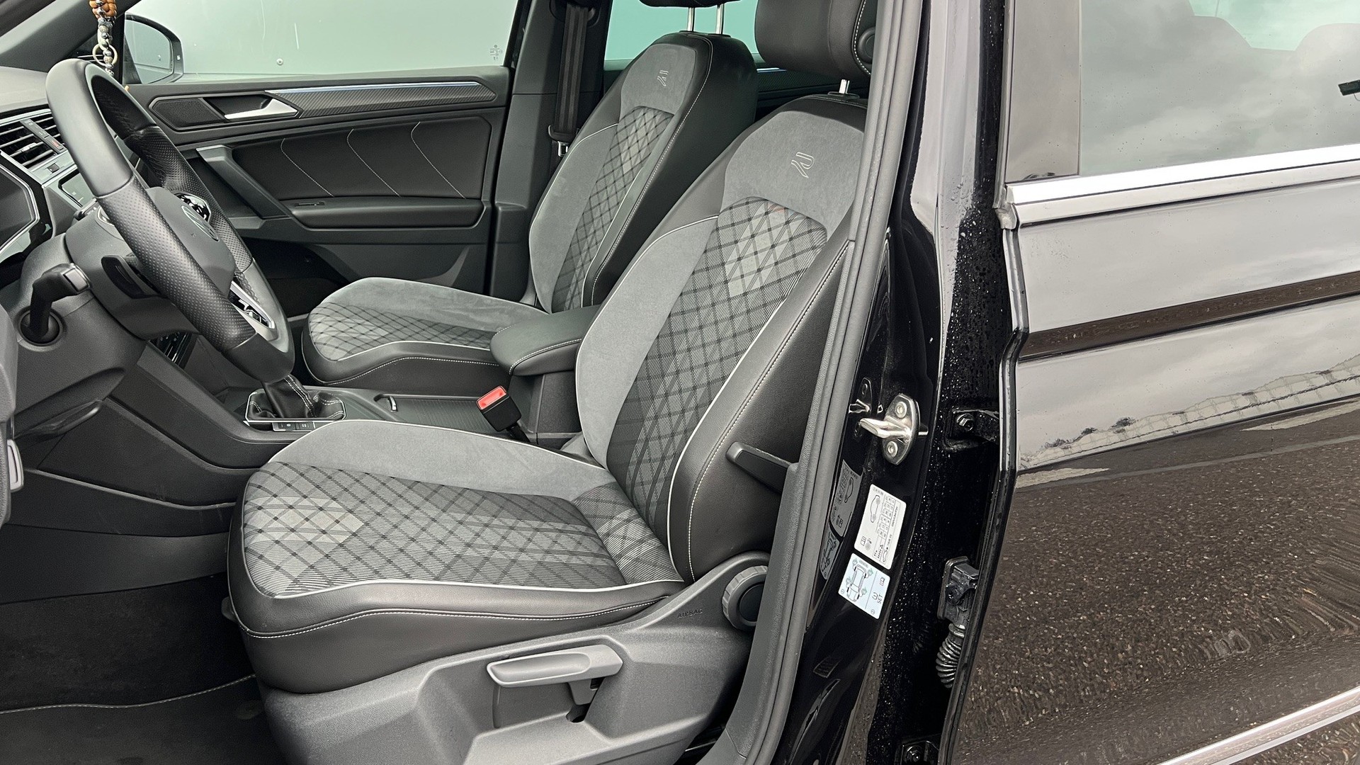 VW Tiguan 1.5TSI Evo R-Line DSG-image-5