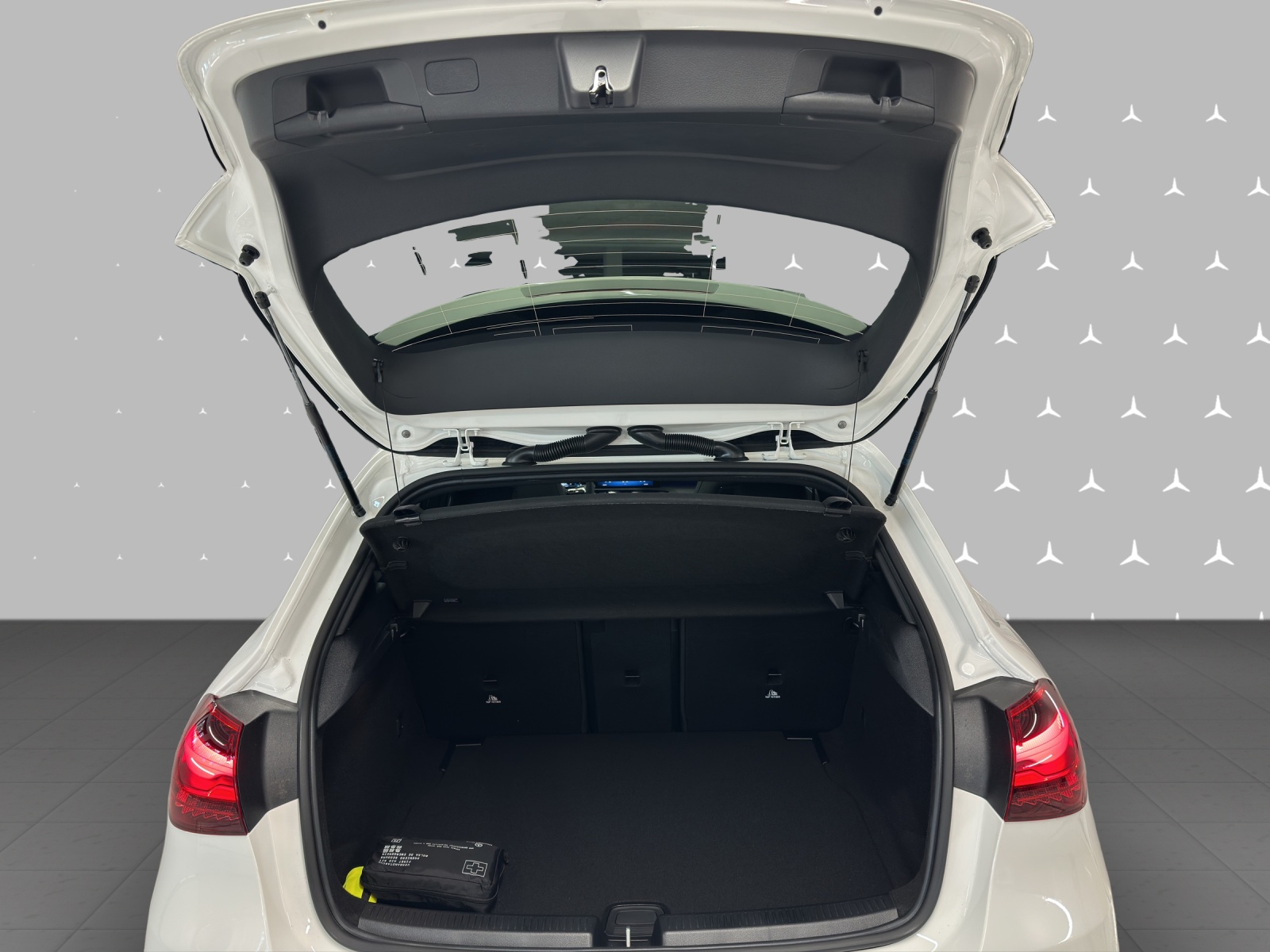 MERCEDES-BENZ A 250 4Matic 8G-DCT-image-7