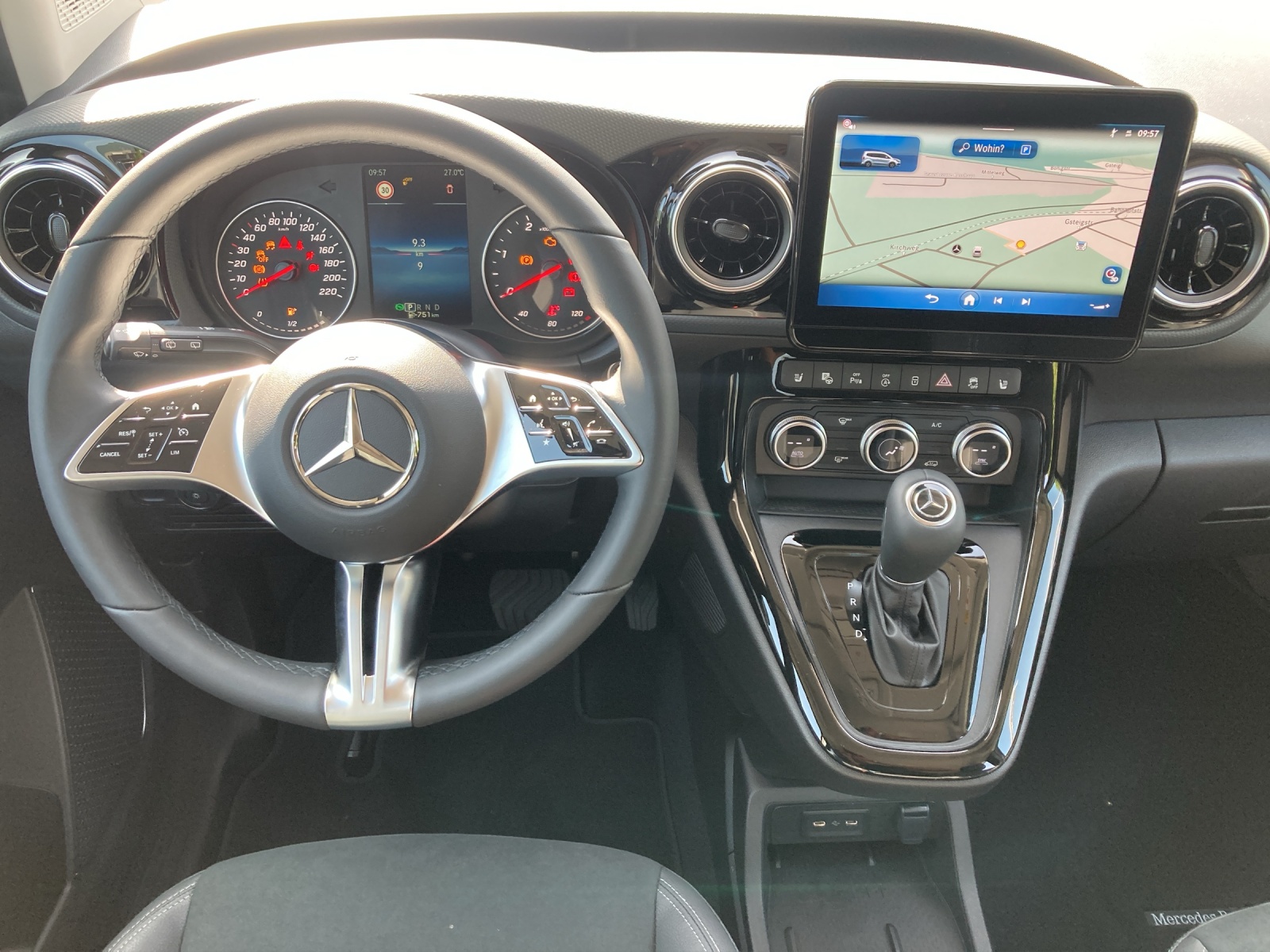 MERCEDES-BENZ T-Klasse 180 d Style S Automat-image-13