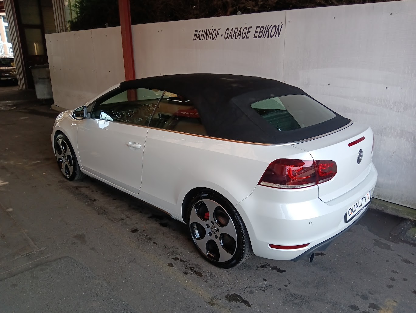 VW Golf Cabrio 2.0 TSI GTI DSG-image-8