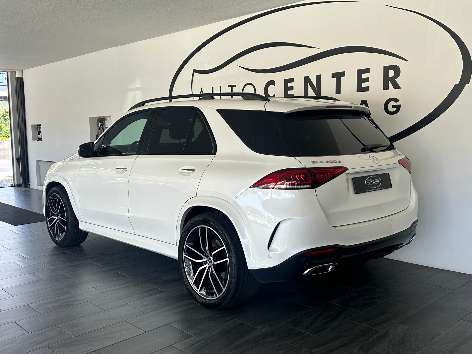 MERCEDES-BENZ GLE 400 d 4Matic AMG Line 9G-Tronic-image-5