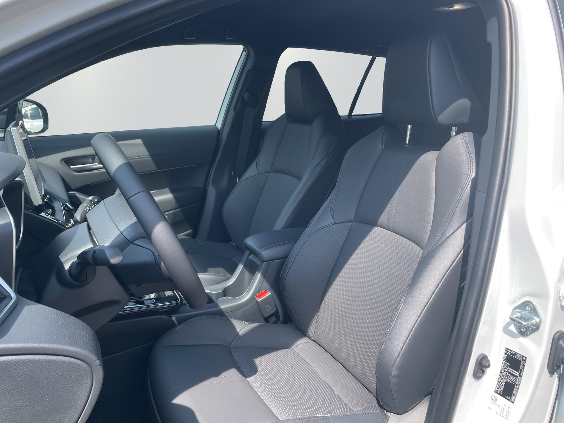 TOYOTA Corolla Cross 2.0 HSD Premium AWD-i-image-9