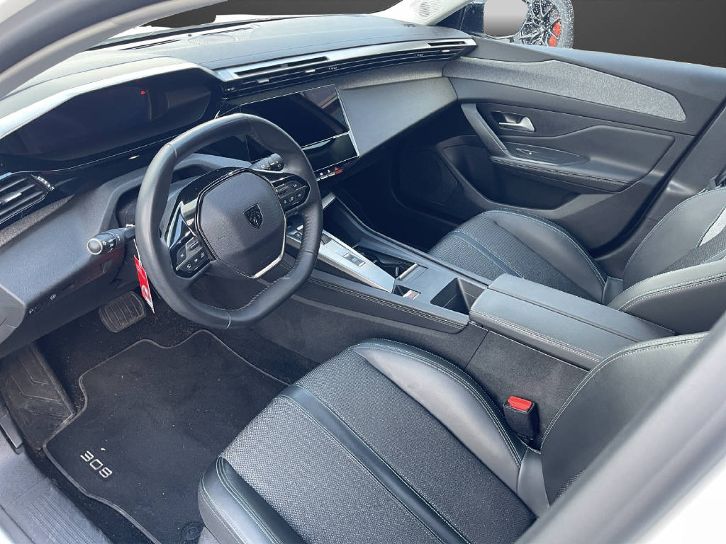 PEUGEOT 308 1.2 PureTech Allure Pack-image-6