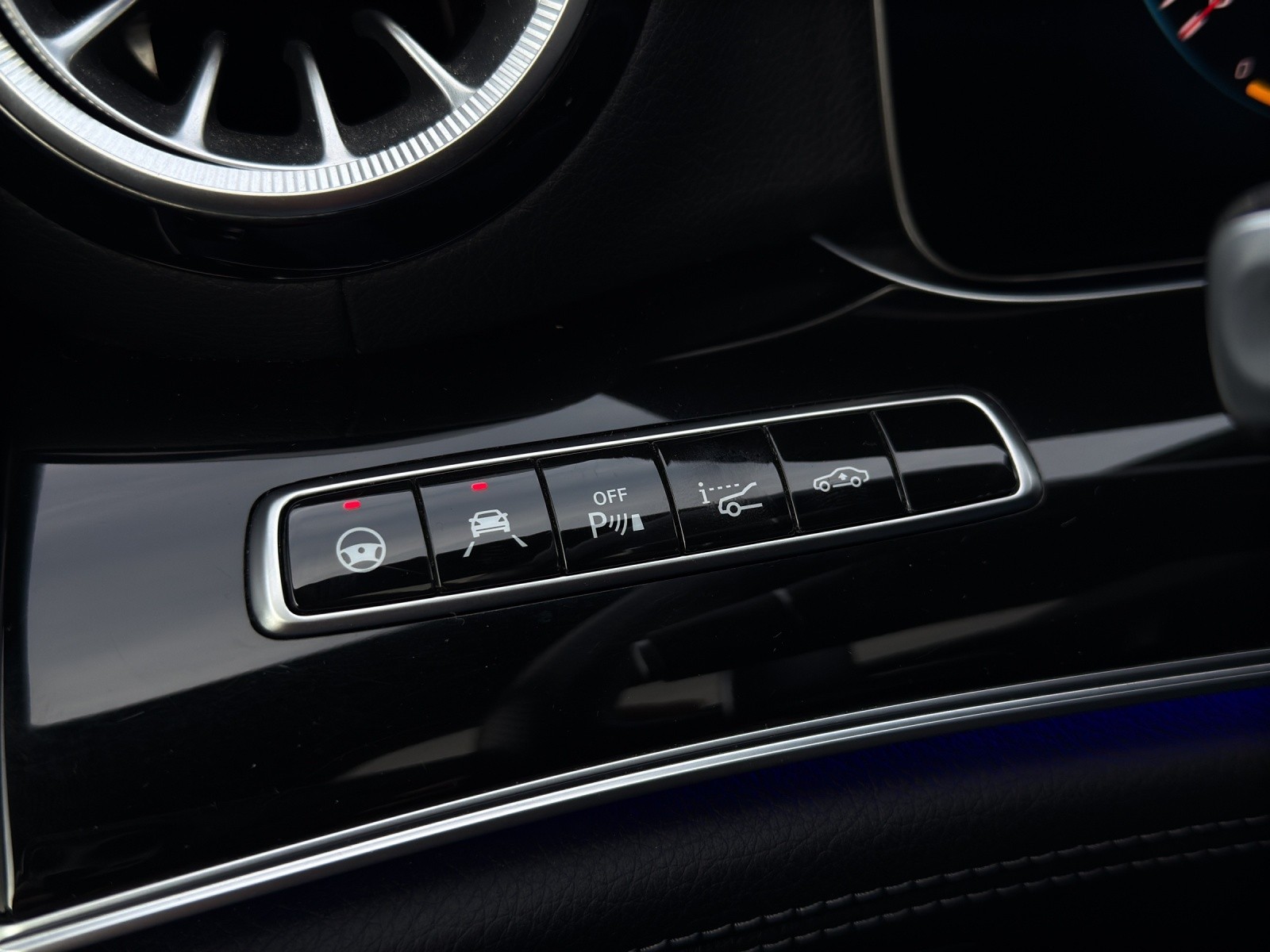 MERCEDES-BENZ AMG GT 4 63 4Matic+ Speedshift MCT-image-24