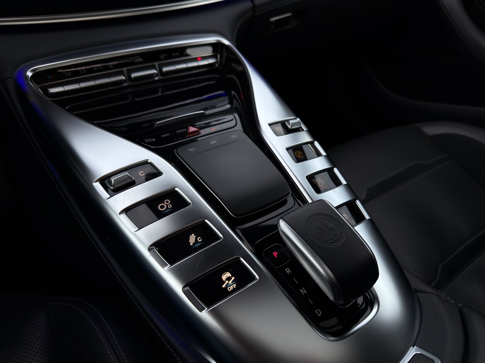 MERCEDES-BENZ AMG GT 4 63 4Matic+ Speedshift MCT-image-23