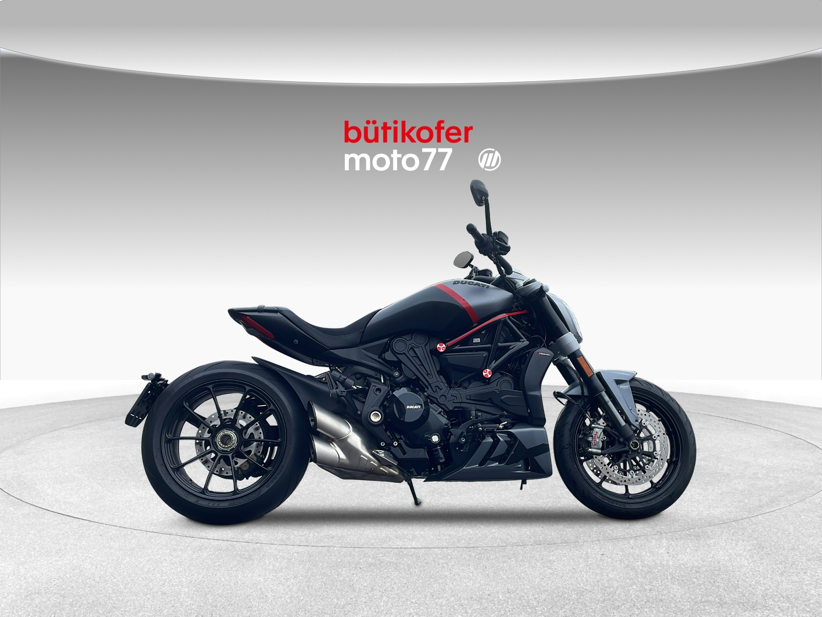 DUCATI 1260 XDiavel ABS-showroom-element-1